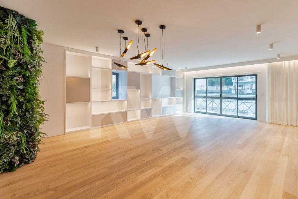 Apartamento T3 à Venda em Cascais - Lisboa - Portugal - 1
