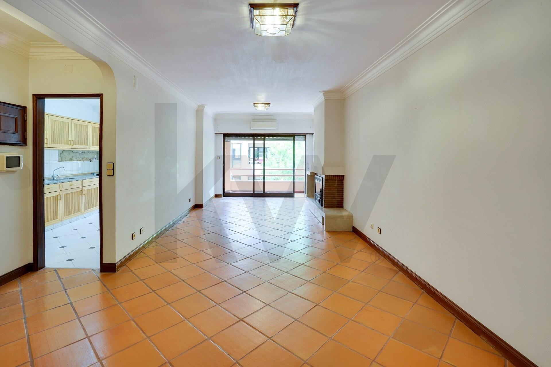 Apartamento T3 à Venda em Cascais - Lisboa - Portugal - 2
