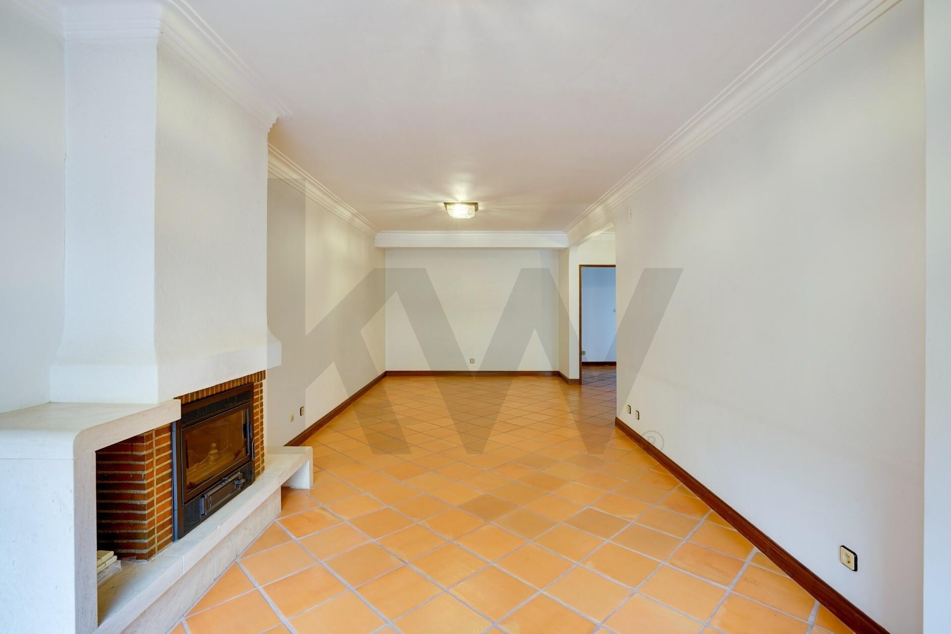 Apartamento T3 à Venda em Cascais - Lisboa - Portugal - 4