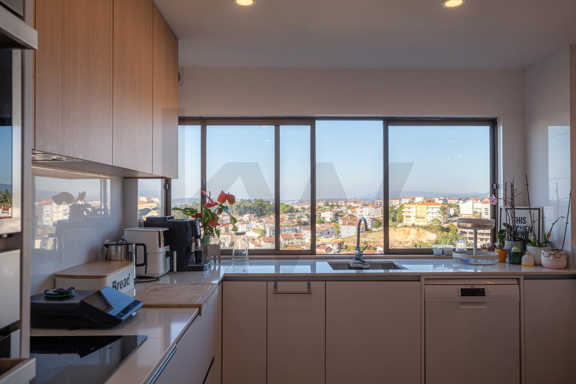 Apartamento T3 à Venda em Coimbra - Coimbra - Portugal - 7