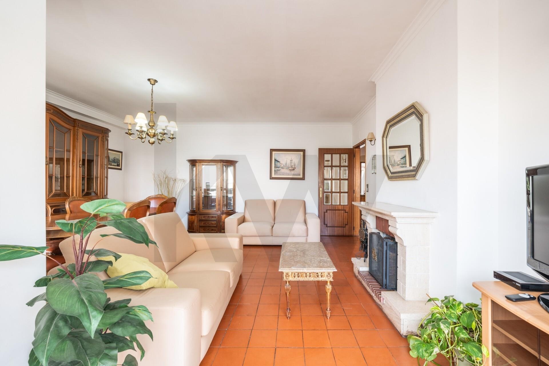 Apartamento T3 à Venda em Coimbra - Coimbra - Portugal - 3