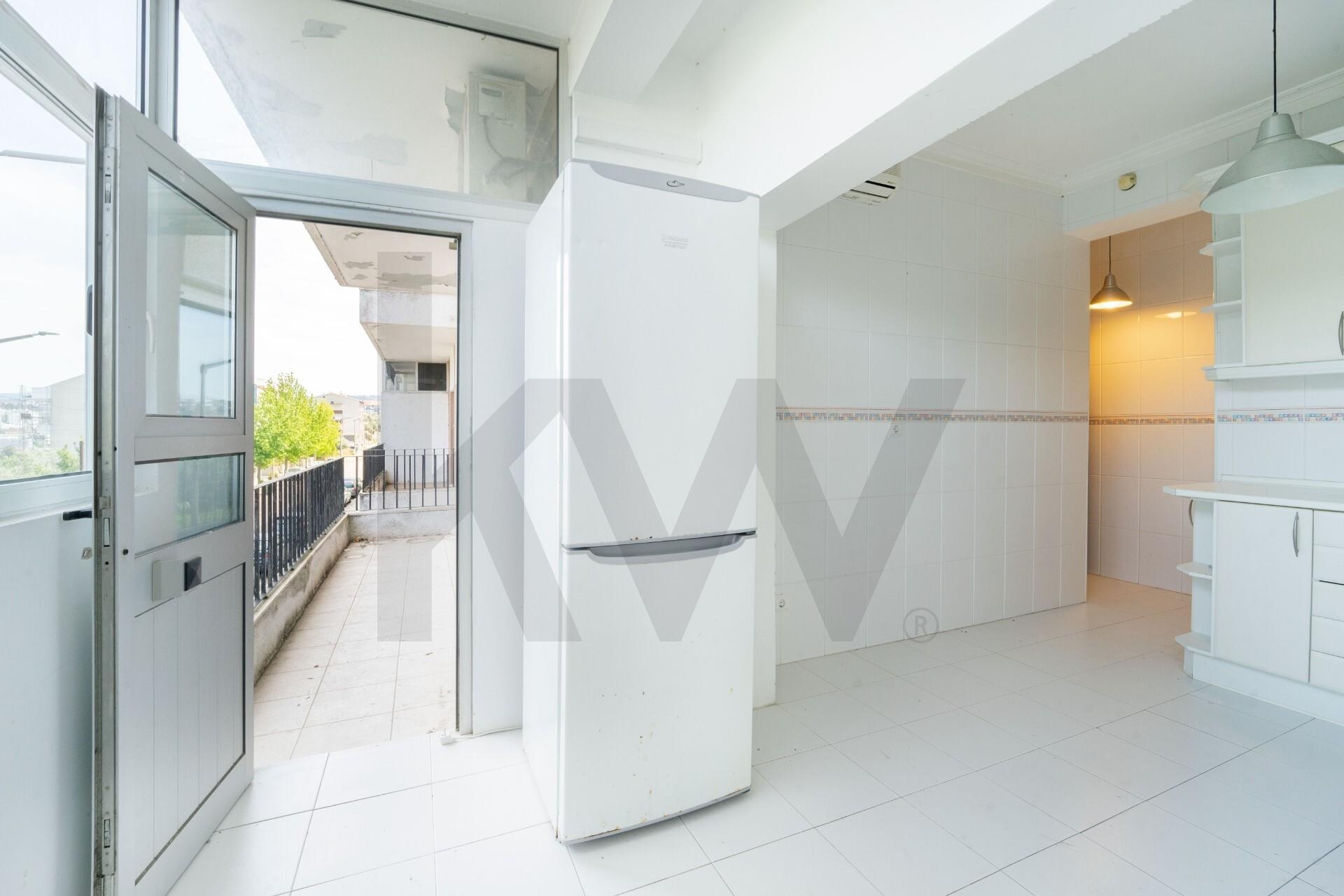 Apartamento T3 à Venda em Coimbra - Coimbra - Portugal - 7