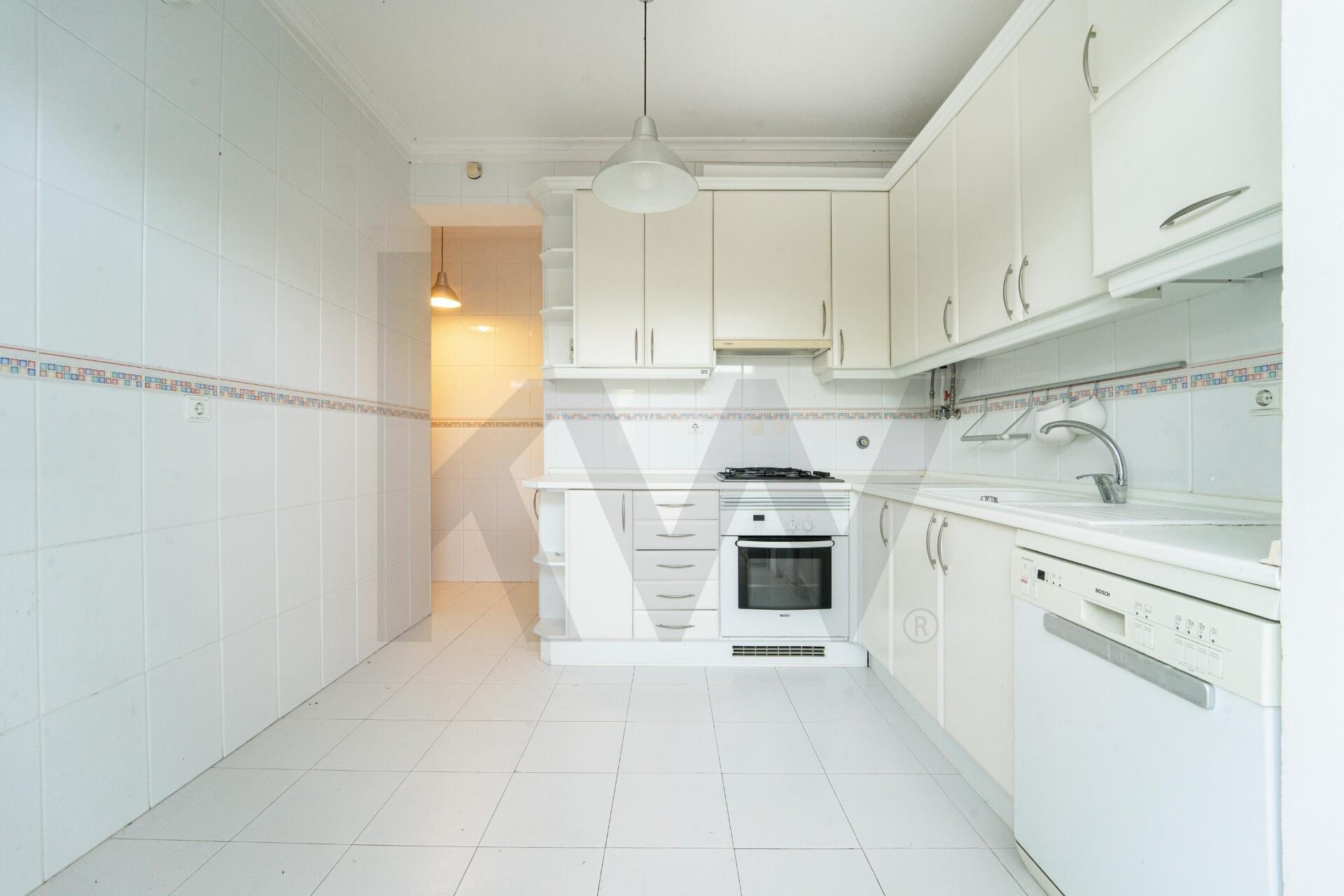 Apartamento T3 à Venda em Coimbra - Coimbra - Portugal - 8