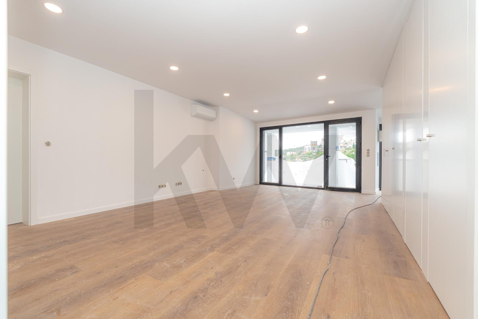 Apartamento T3 à Venda em Coimbra - Coimbra - Portugal - 3