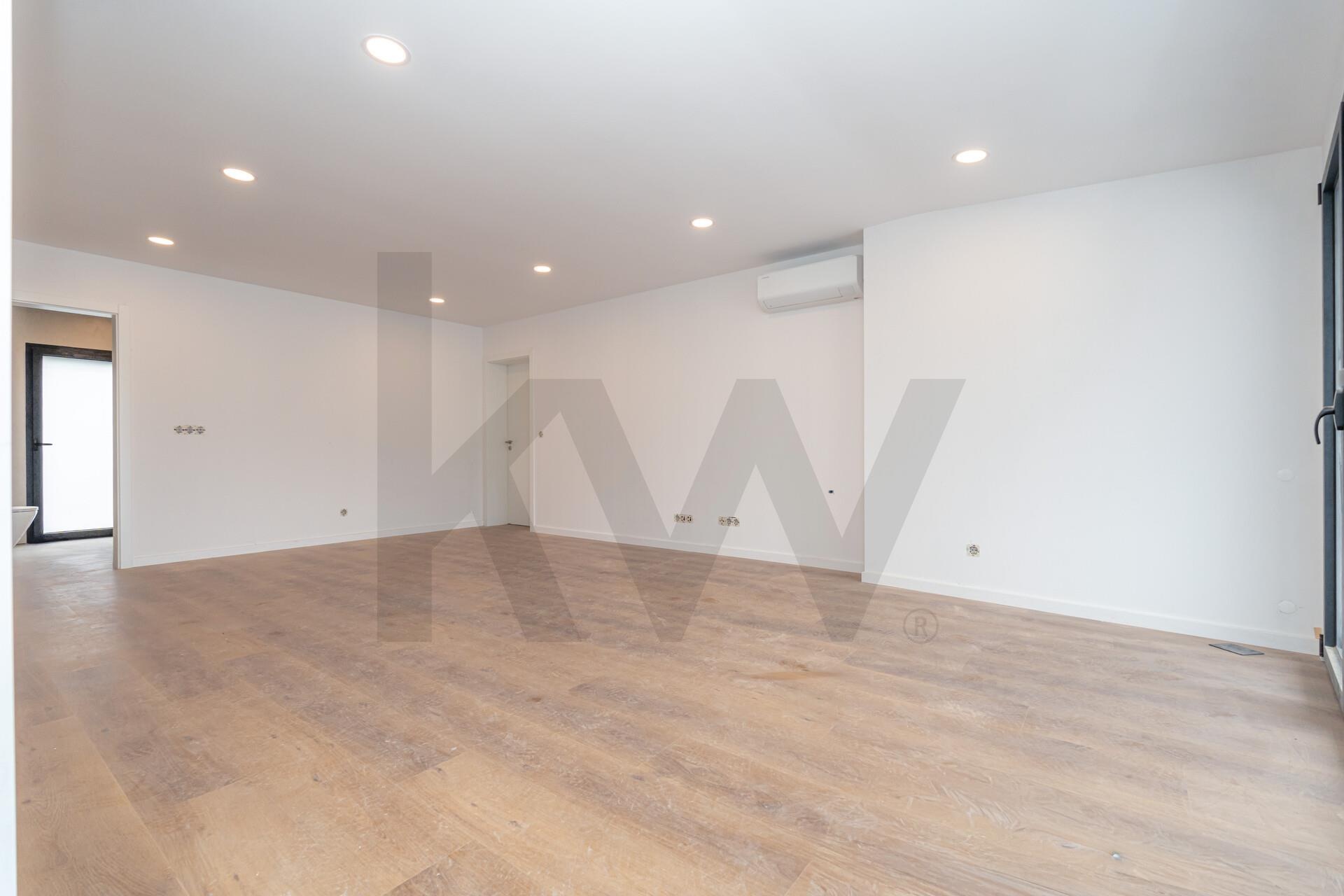 Apartamento T3 à Venda em Coimbra - Coimbra - Portugal - 5