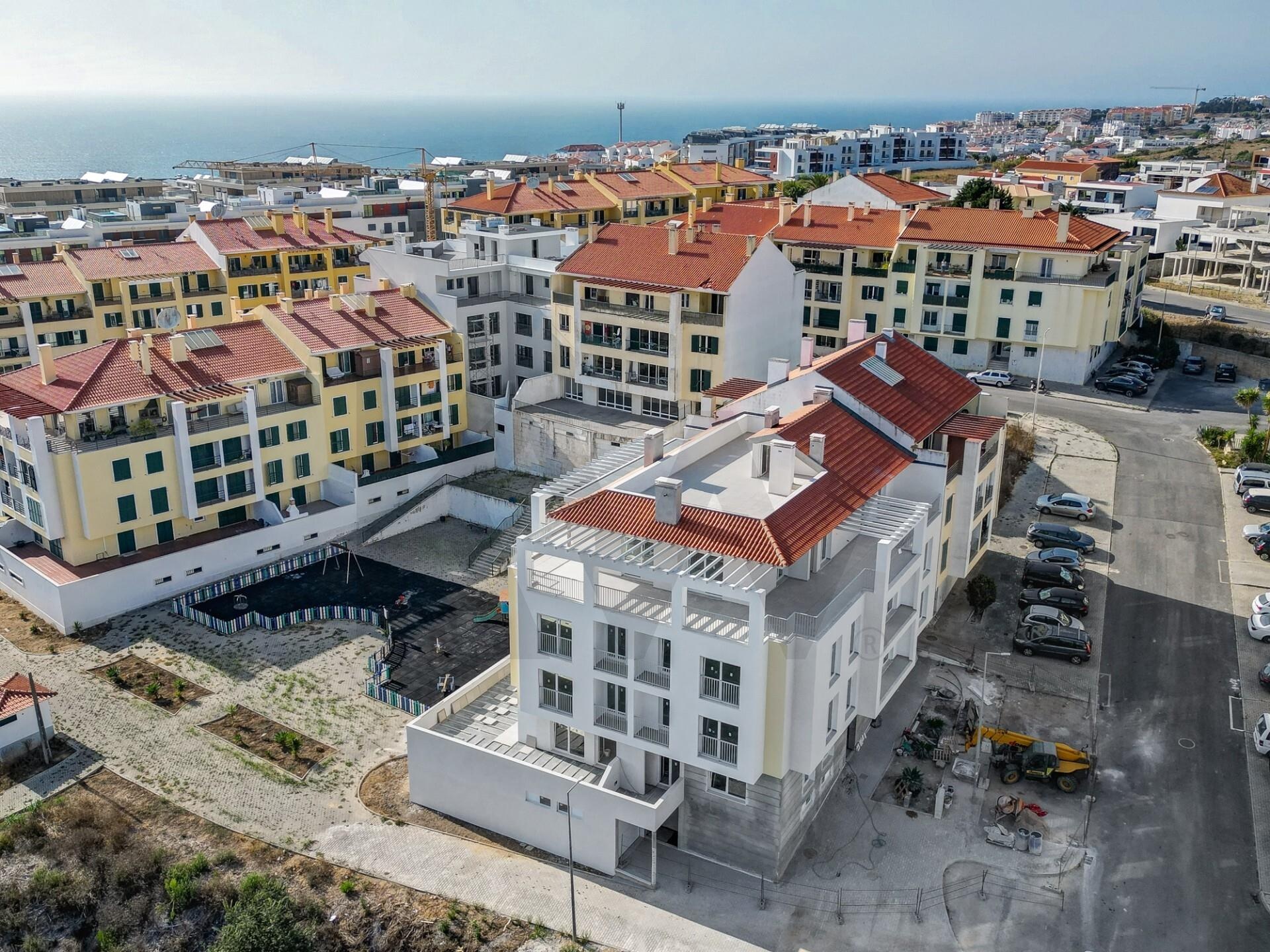 Apartamento T3 na Planta à Venda em Ericeira - Portugal - 1