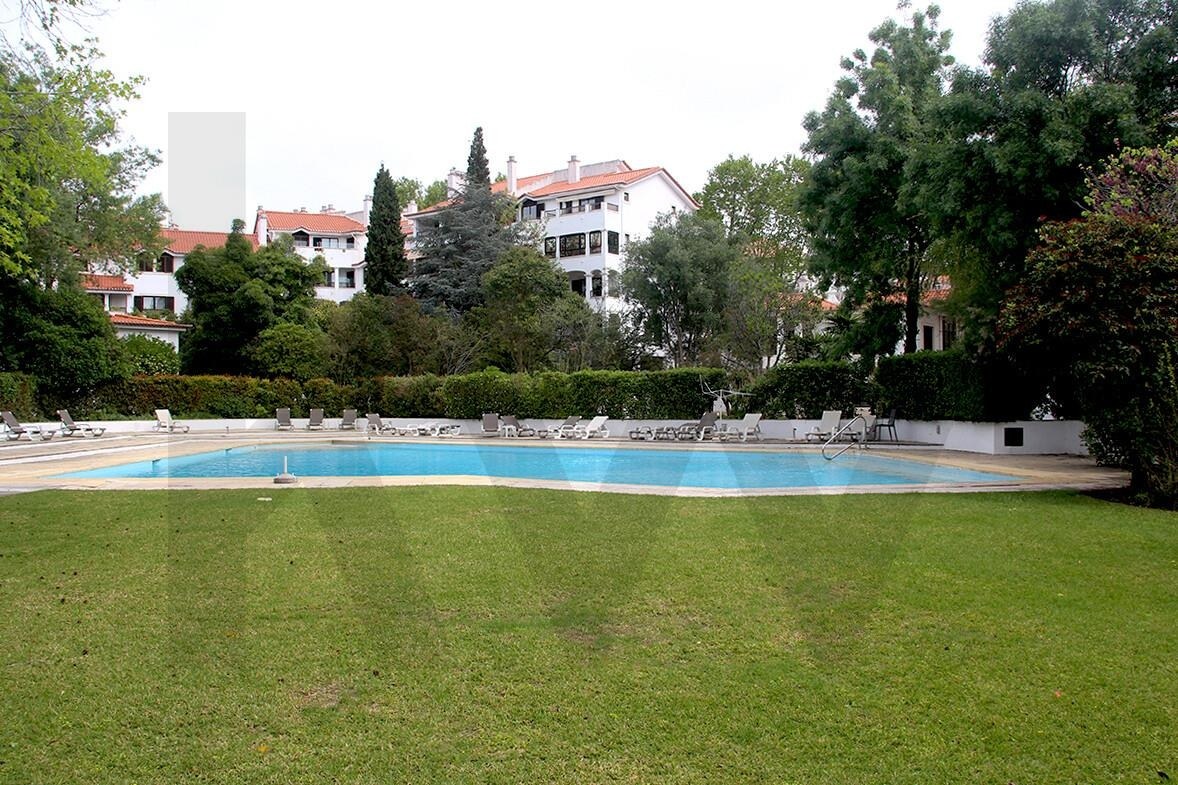 Apartamento T3 à Venda em Estoril - Lisboa - Portugal - 1