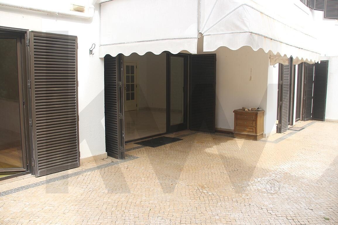 Apartamento T3 à Venda em Estoril - Lisboa - Portugal - 3