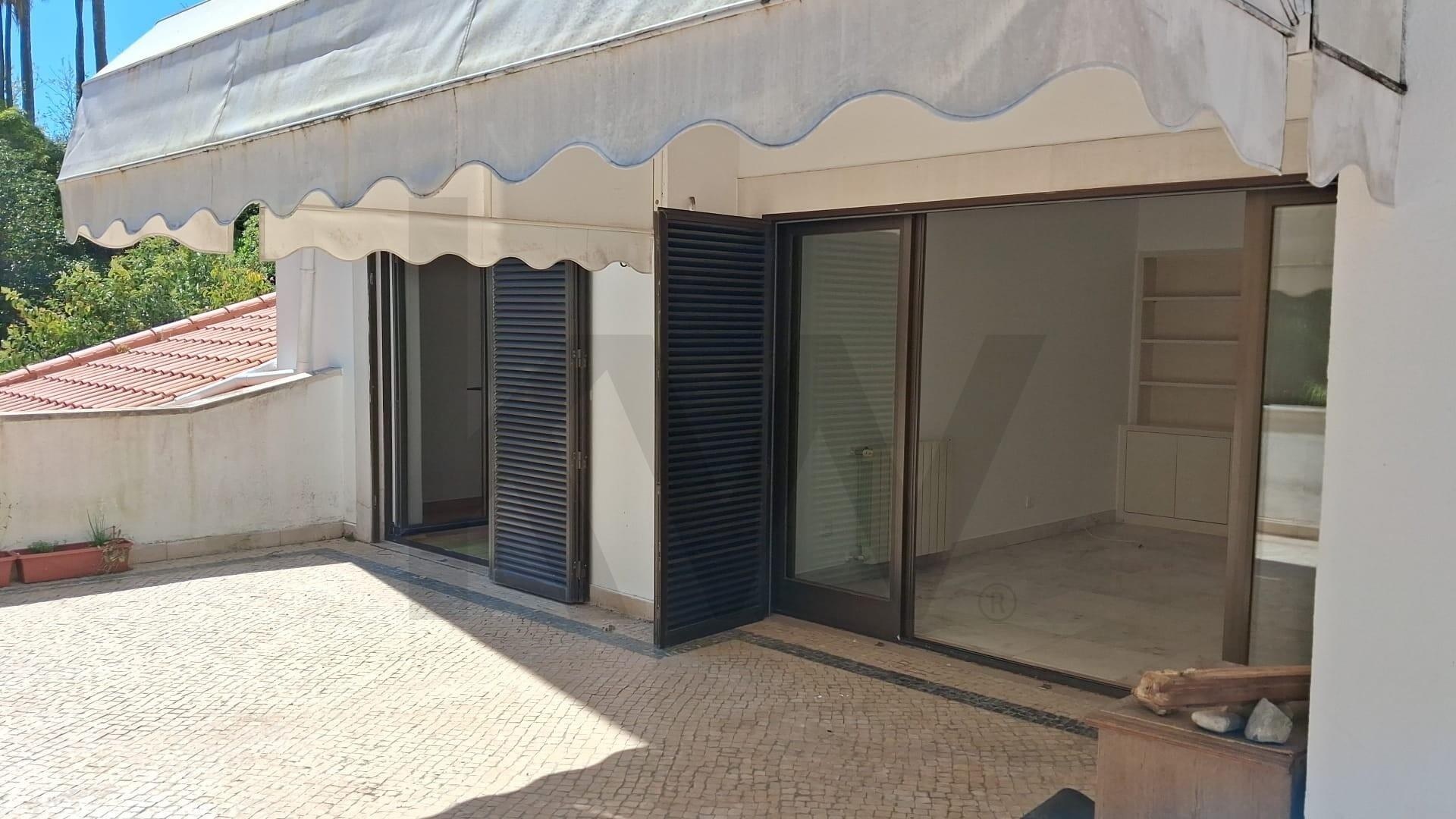 Apartamento T3 à Venda em Estoril - Lisboa - Portugal - 4