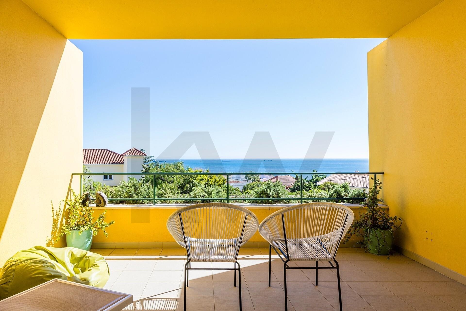 Apartamento T3 à Venda em Estoril - Lisboa - Portugal - 2