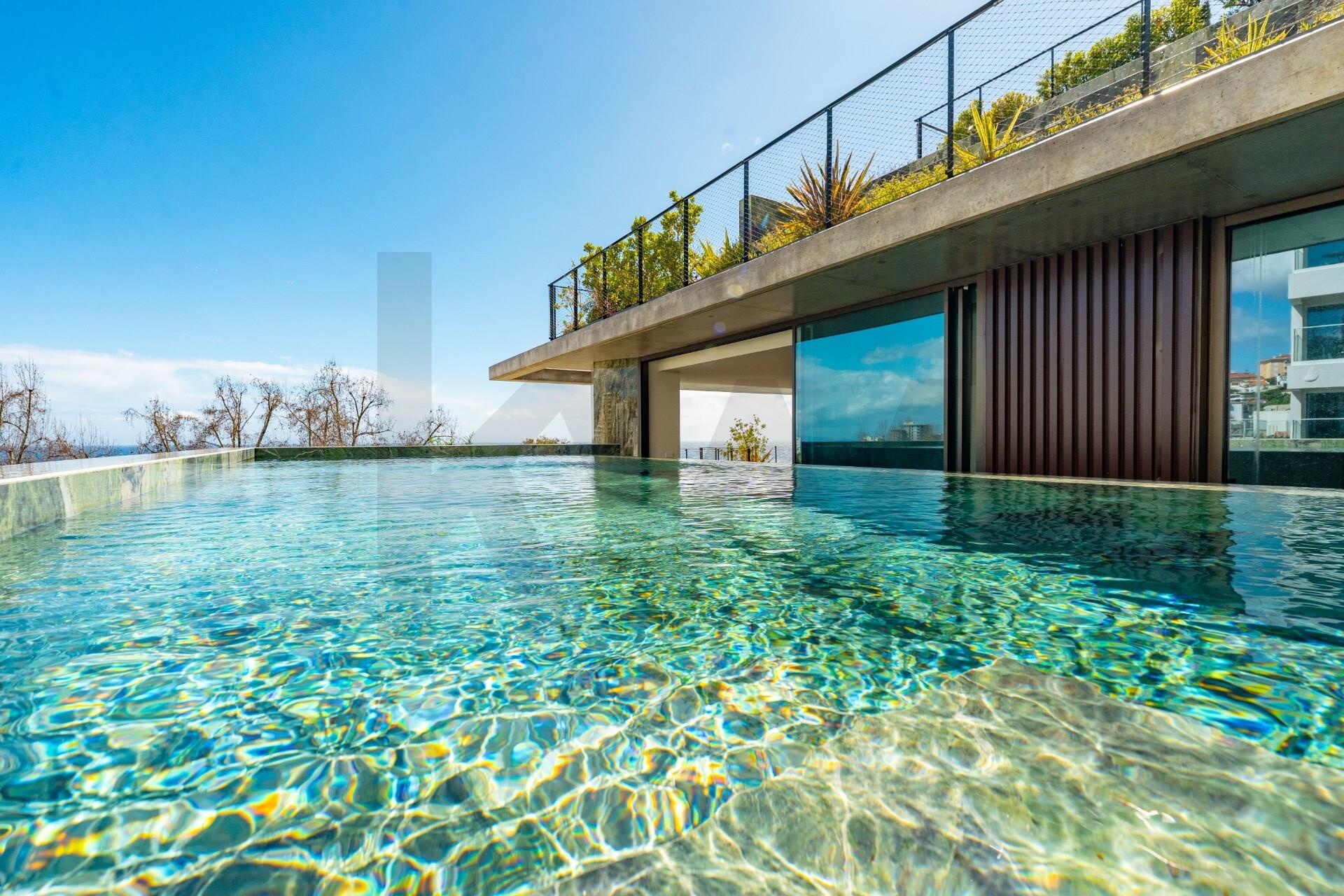 Apartamento de 3 dormitorios en venta en Funchal - Isla de Madeira - Portugal - 2
