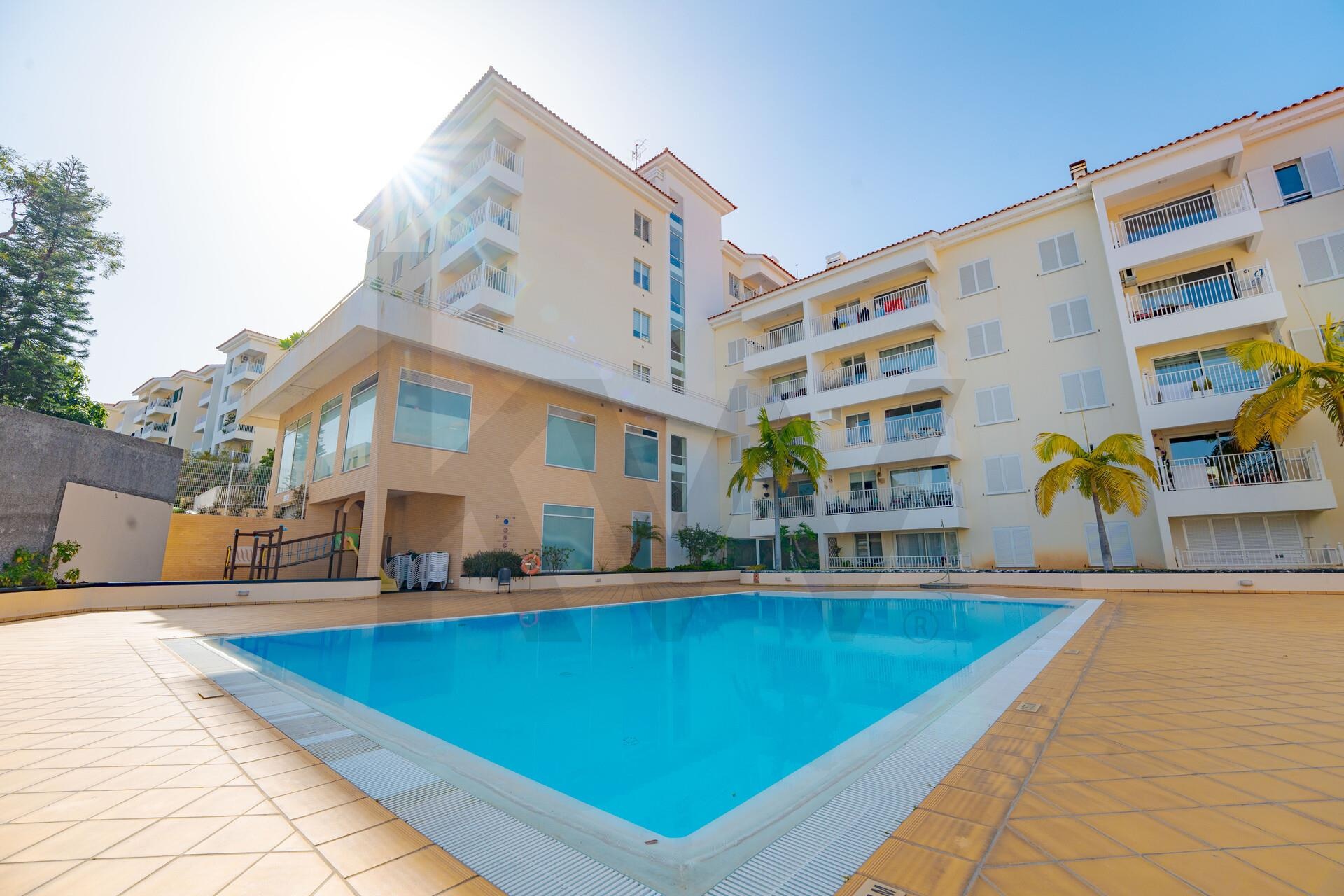 Apartamento de 3 dormitorios en venta en Funchal - Isla de Madeira - Portugal - 1