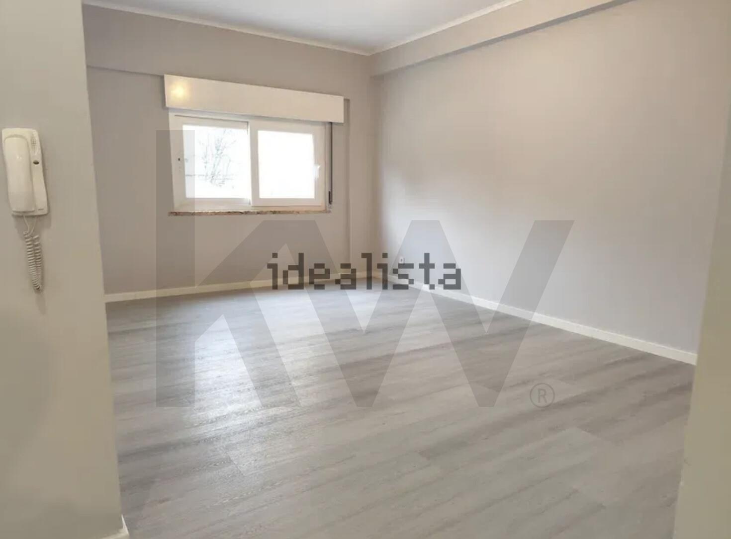 Apartamento T3 à Venda em Laranjeiro - Setúbal - Portugal - 7