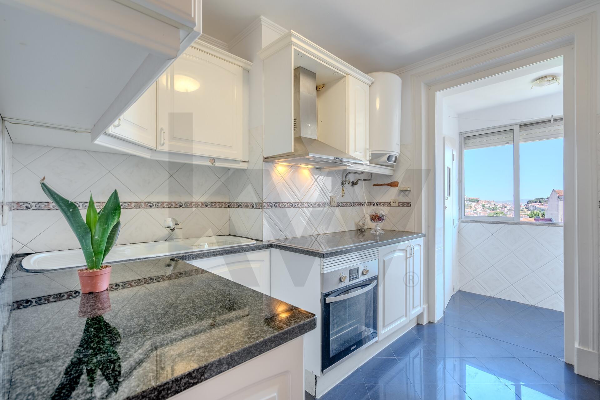 Apartamento T3 à Venda em Lisboa - Portugal - 4
