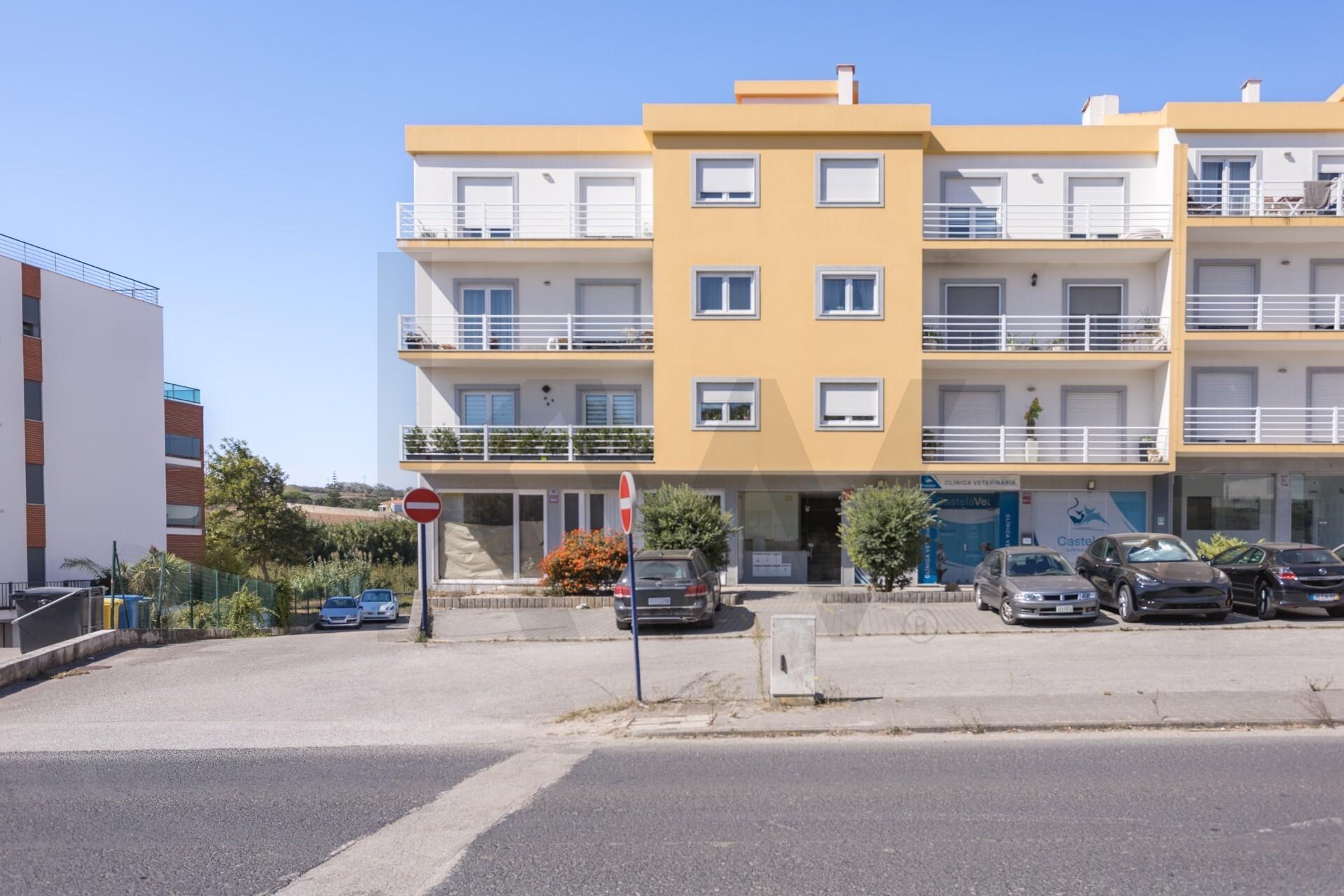 Apartamento T3 à Venda em Lourinhã - Lisboa - Portugal - 2