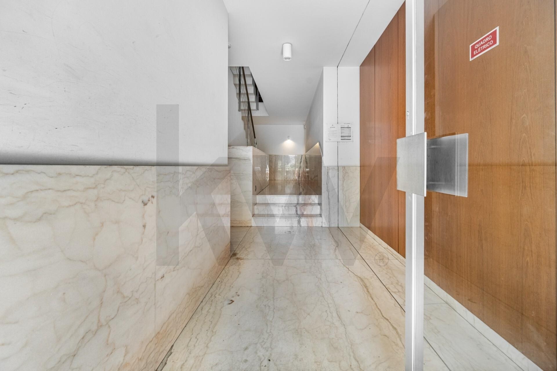 Apartamento T3 à Venda em Matosinhos - Porto - Portugal - 2