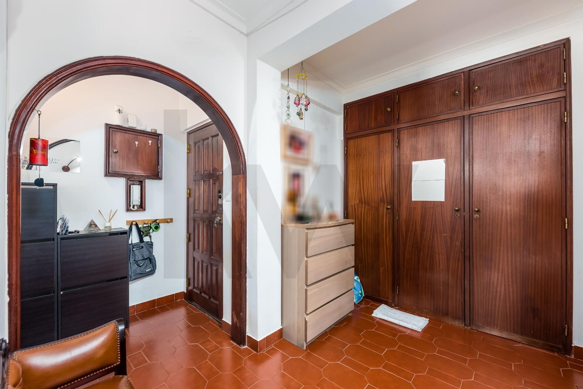 Apartamento T3 à Venda em Mem Martins - Lisboa - Portugal - 4