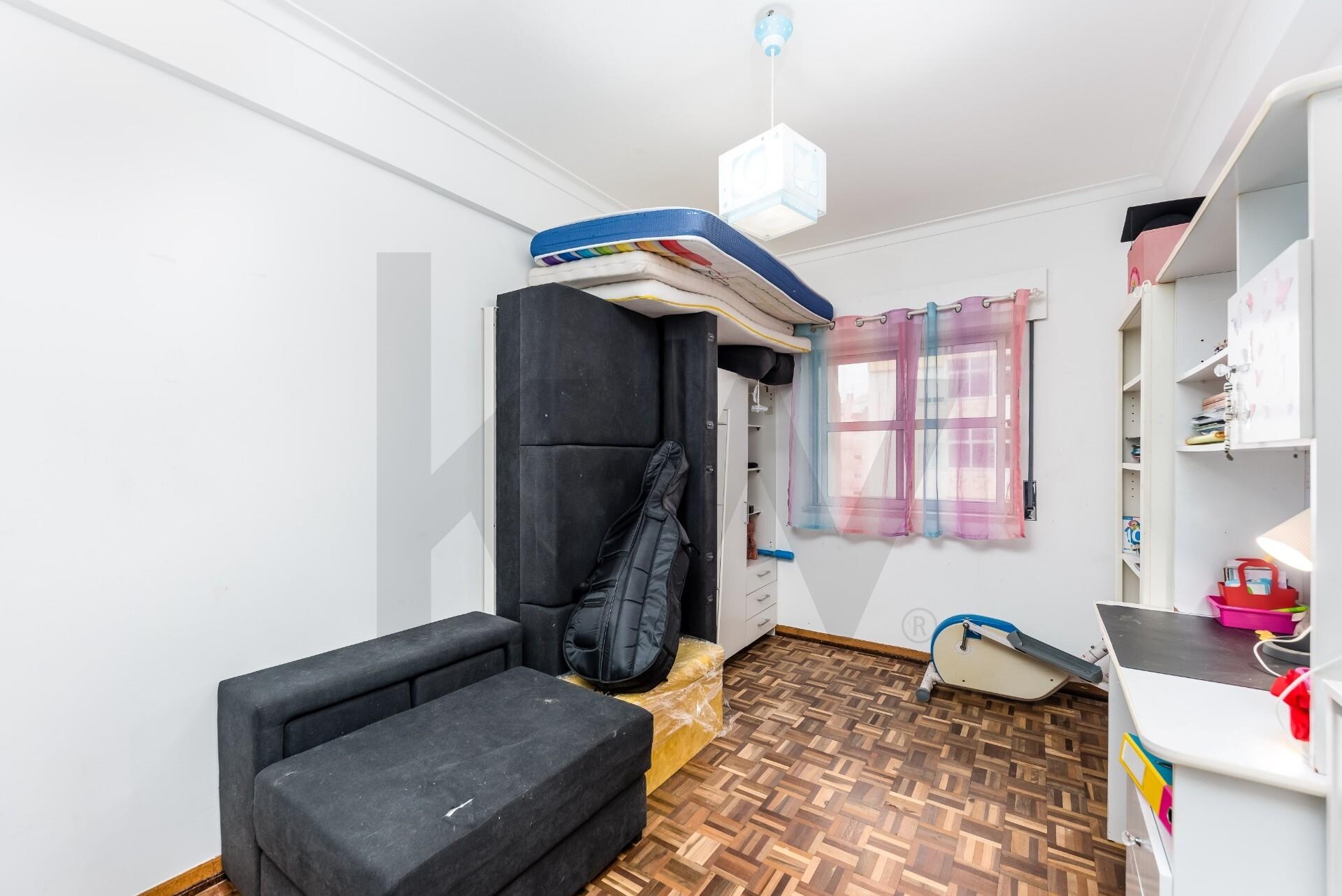 Apartamento T3 à Venda em Mem Martins - Lisboa - Portugal - 8