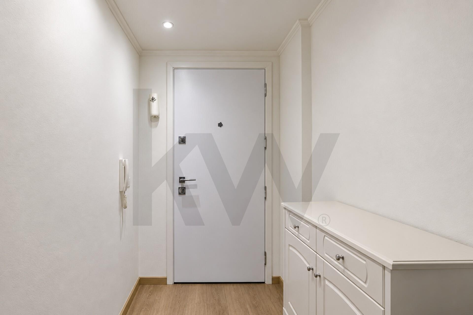 Apartamento T3 à Venda em Mem Martins - Lisboa - Portugal - 2