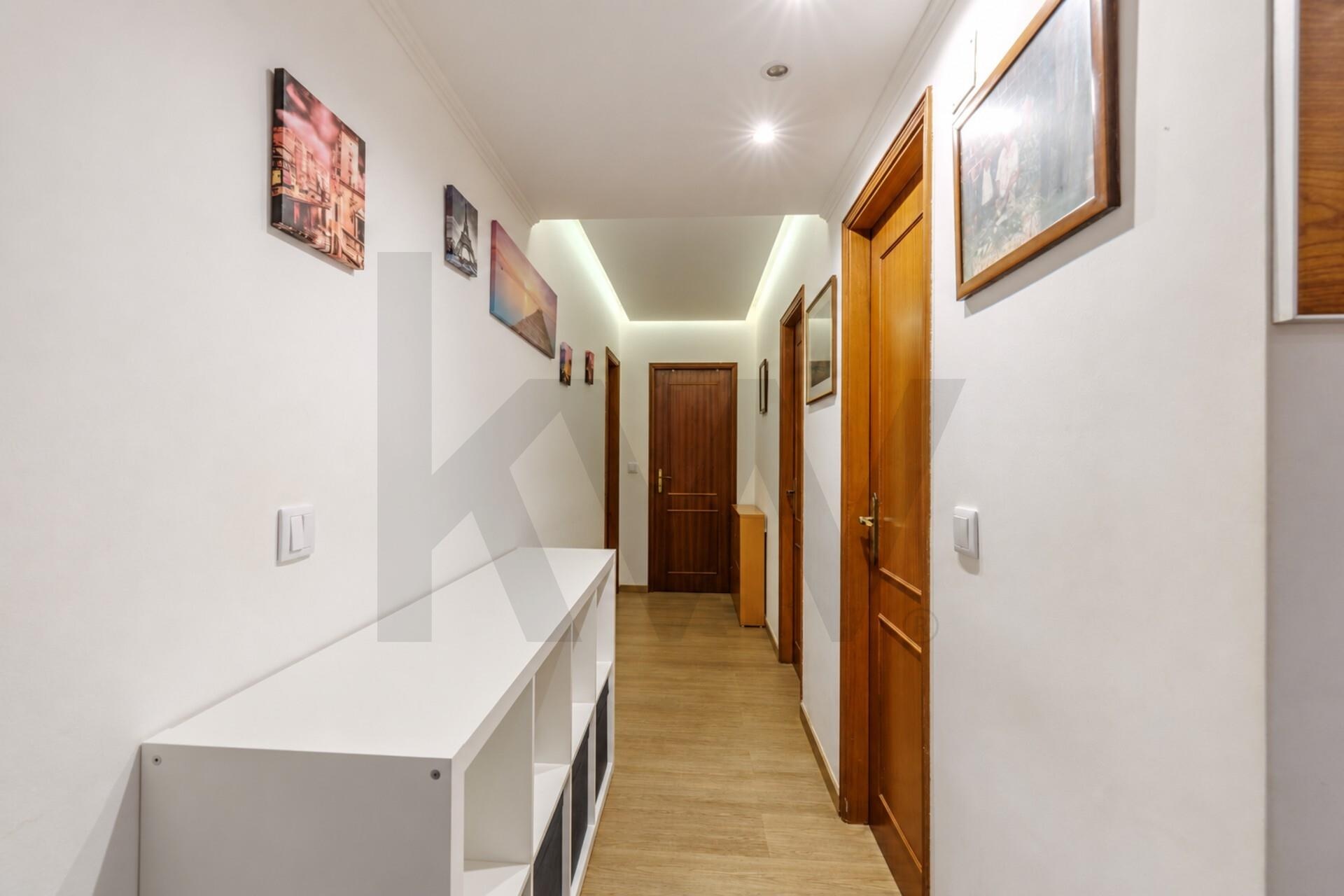 Apartamento T3 à Venda em Mem Martins - Lisboa - Portugal - 3