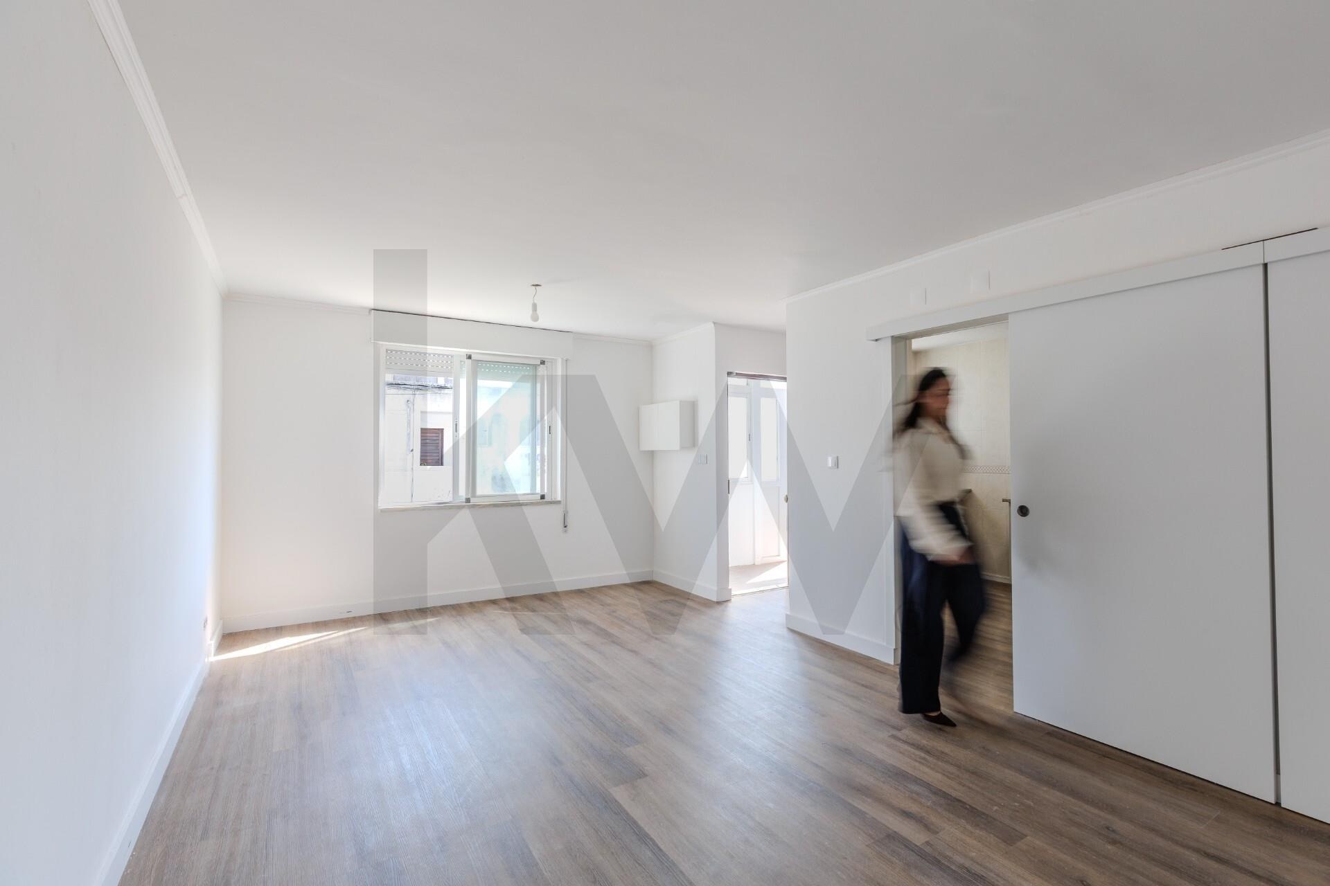 Apartamento T3 à Venda em Montijo - Setúbal - Portugal - 8