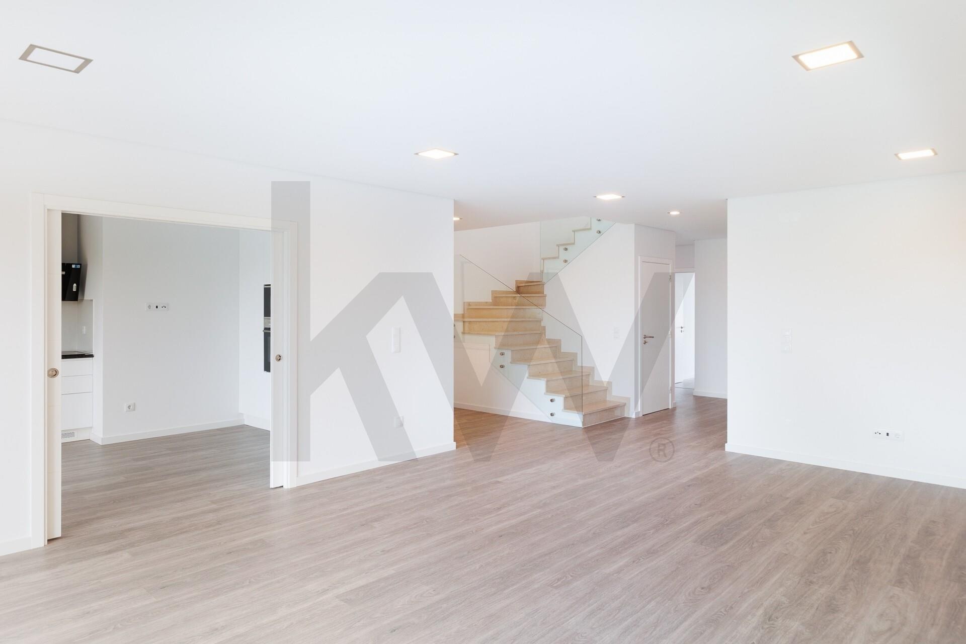 Apartamento T3 à Venda em Montijo - Setúbal - Portugal - 7