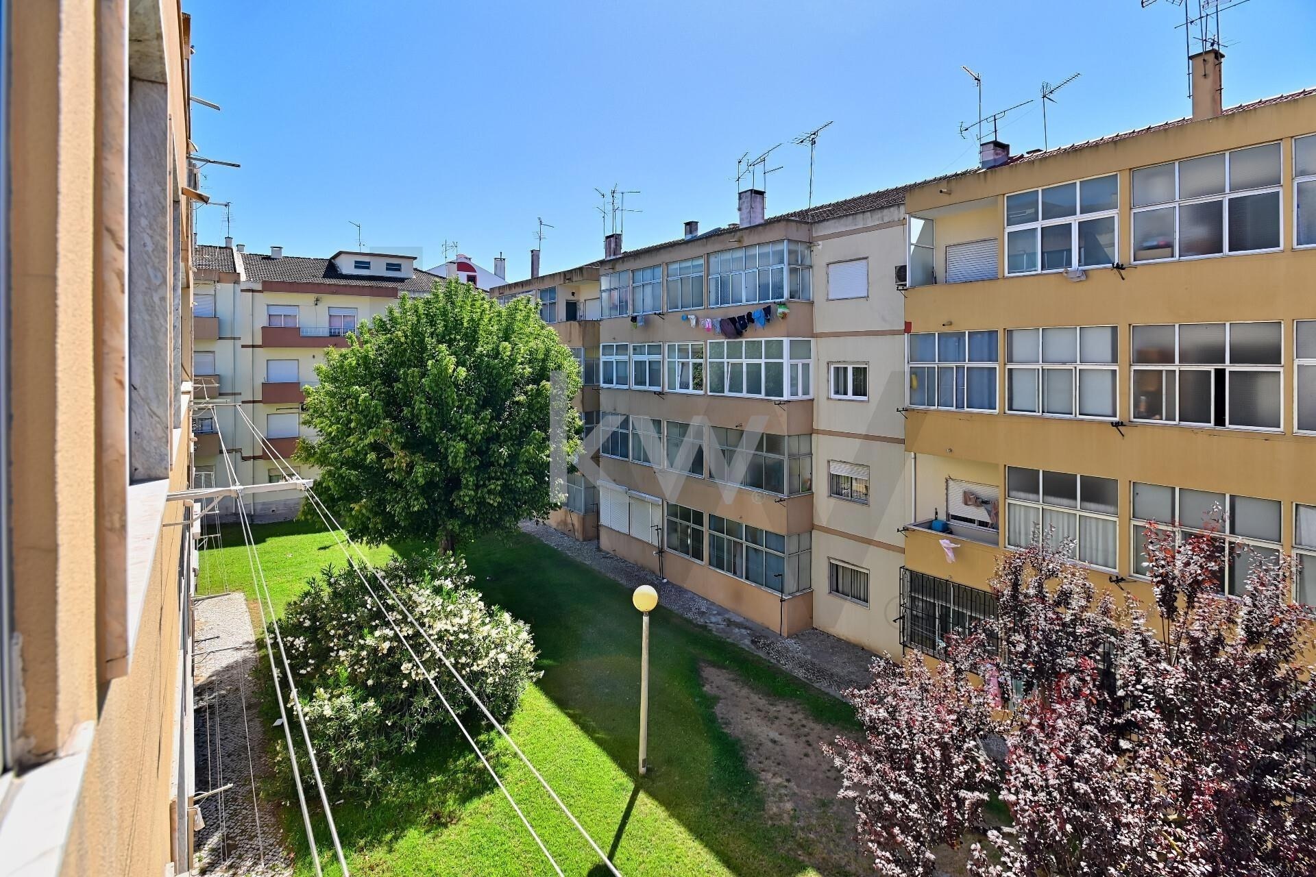 Apartamento T3 à Venda em Montijo - Setúbal - Portugal - 1