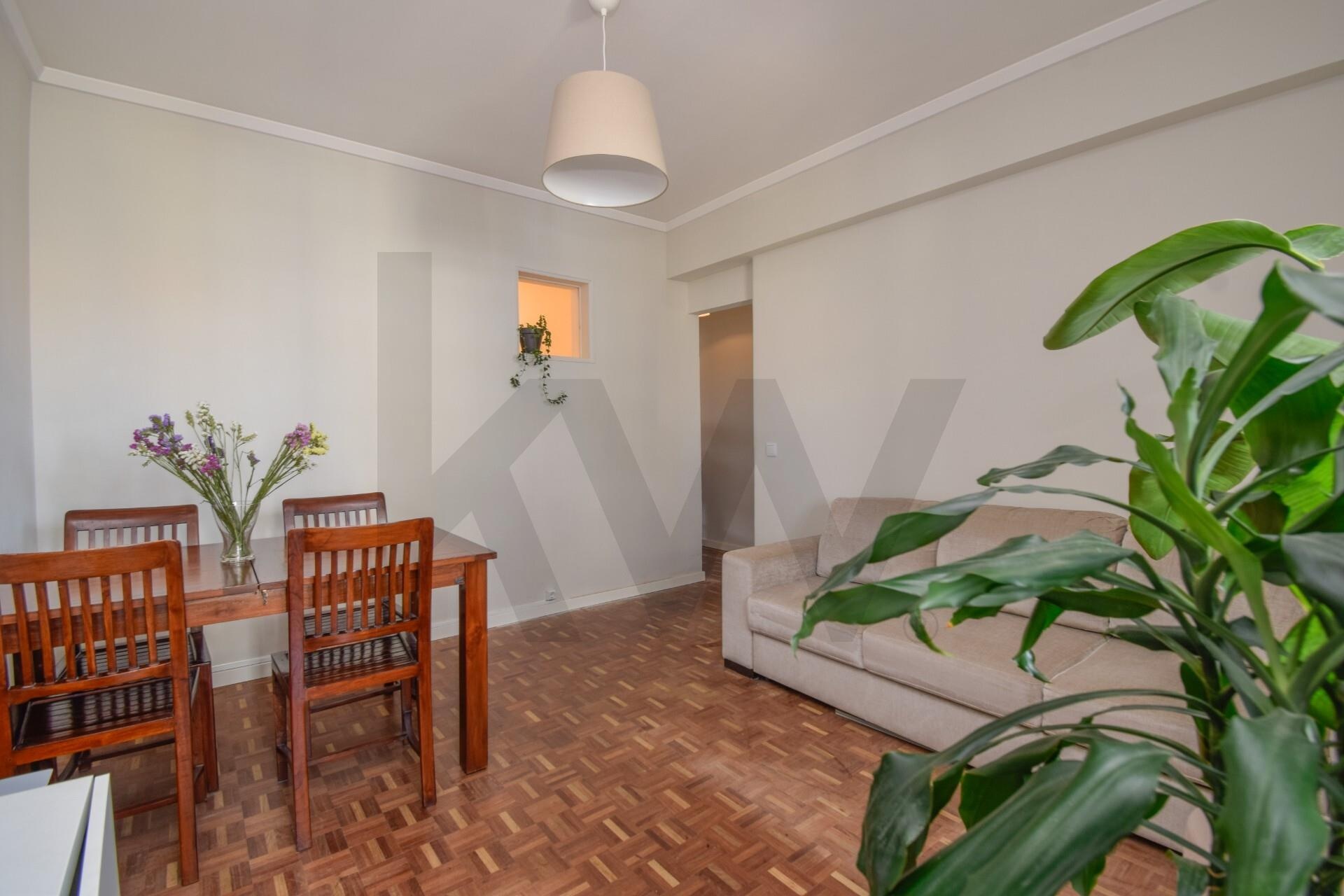 Apartamento T3 à Venda em Oeiras - Lisboa - Portugal - 4