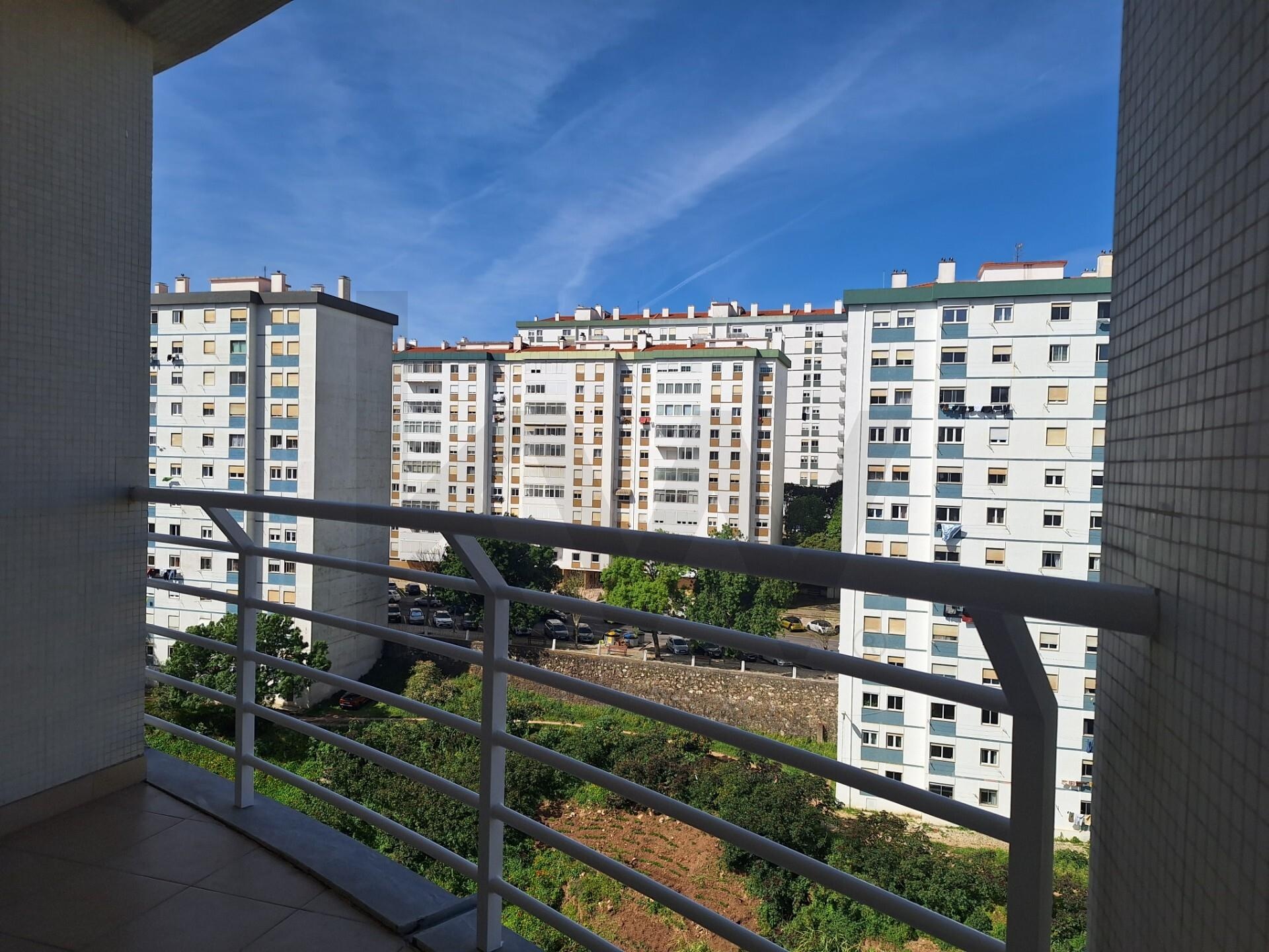 Apartamento de 3 dormitorios en venta en Oeiras - Lisboa - Portugal - 5