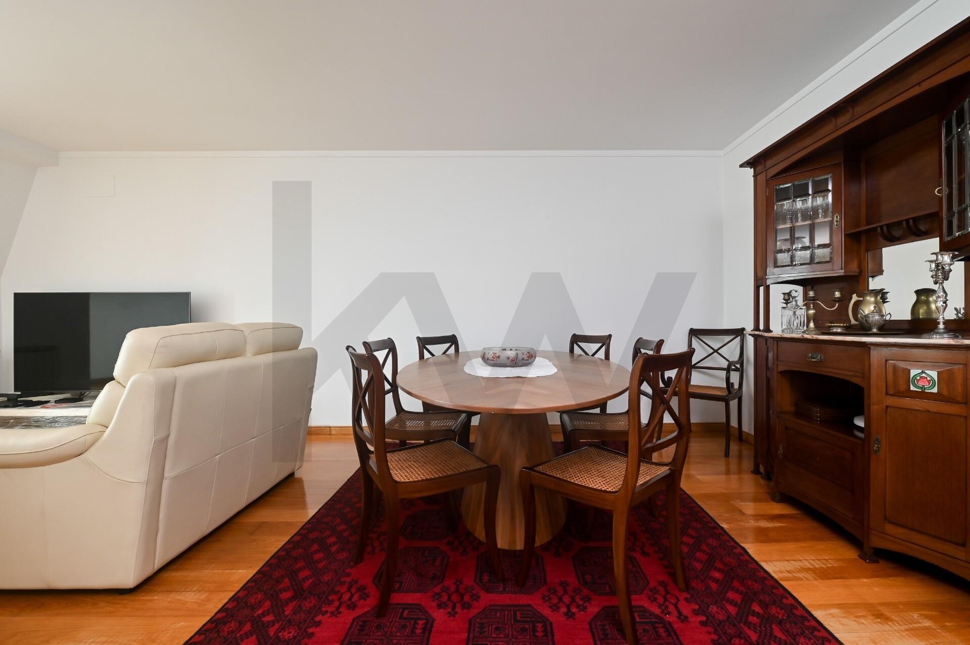 Apartamento T3 à Venda em Oeiras - Lisboa - Portugal - 6