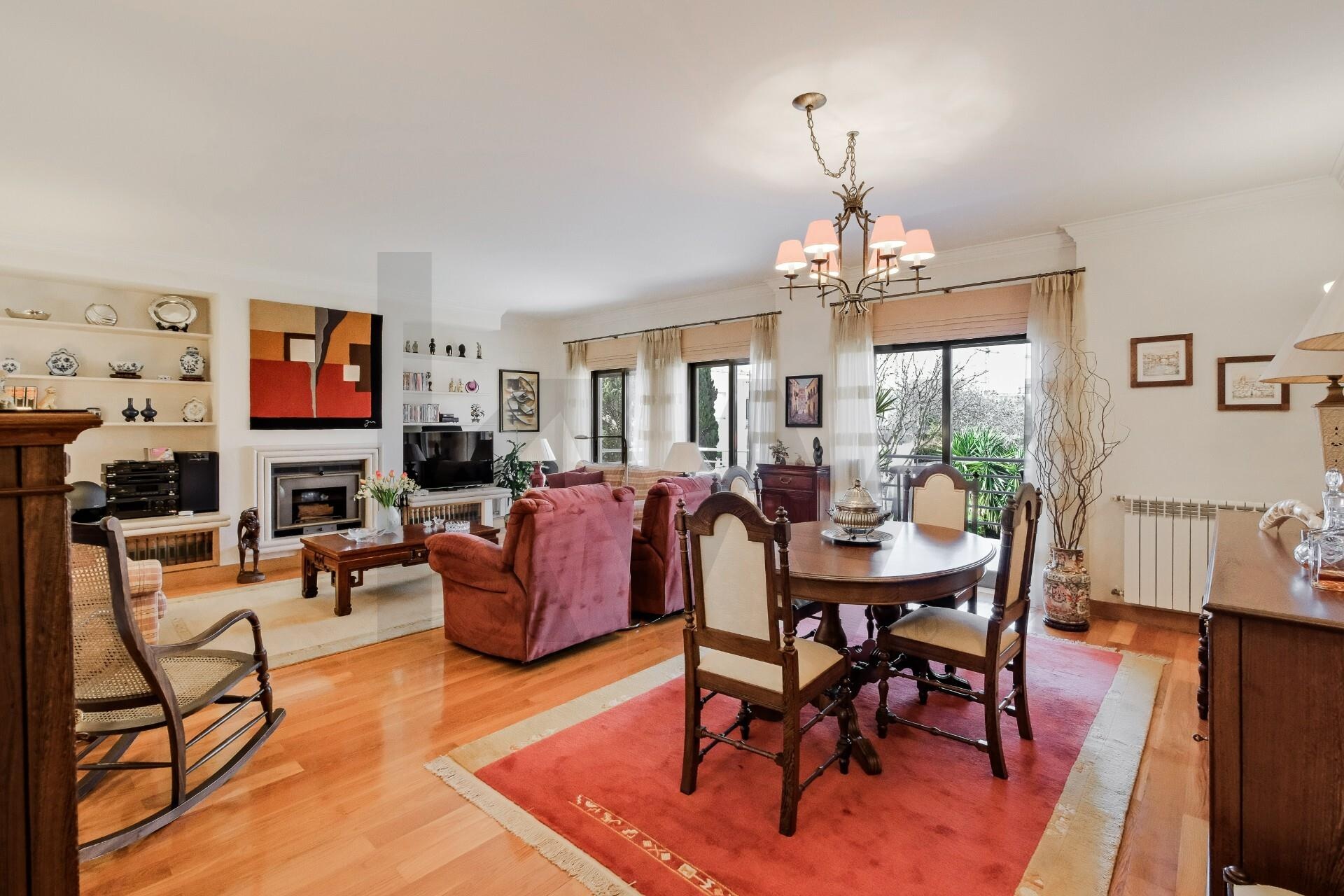 Apartamento T3 à Venda em Oeiras - Lisboa - Portugal - 8