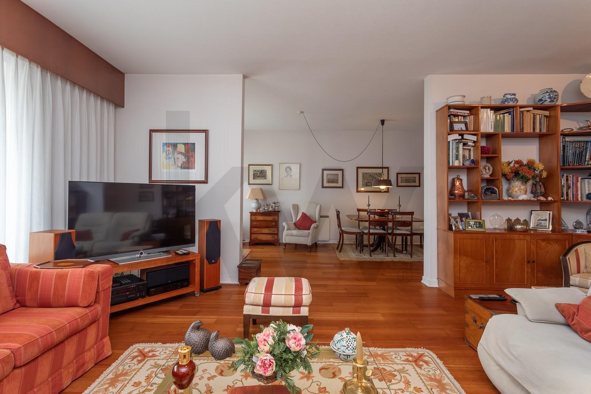 Apartamento T3 à Venda em Oeiras - Lisboa - Portugal - 5