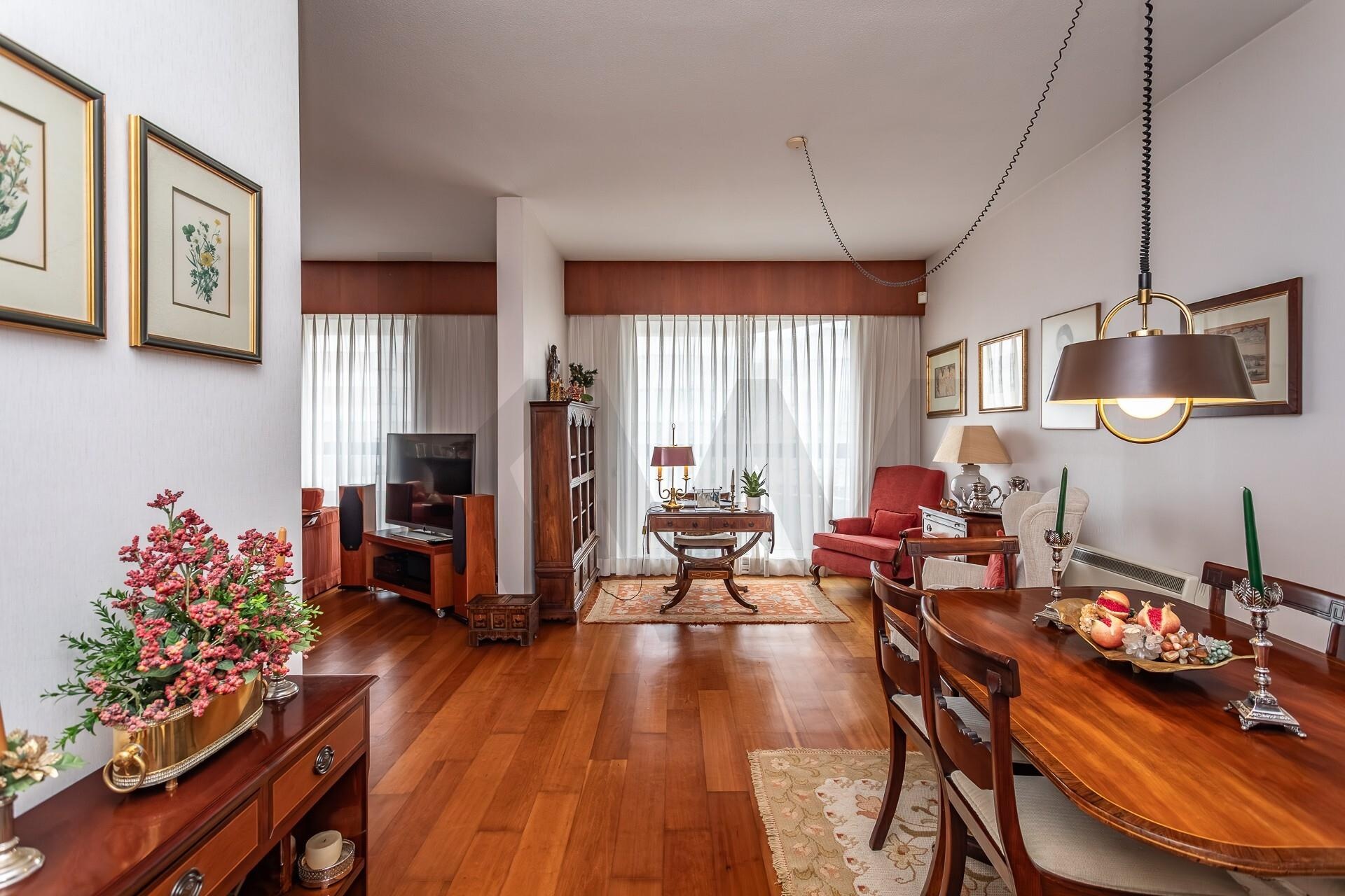 Apartamento T3 à Venda em Oeiras - Lisboa - Portugal - 7
