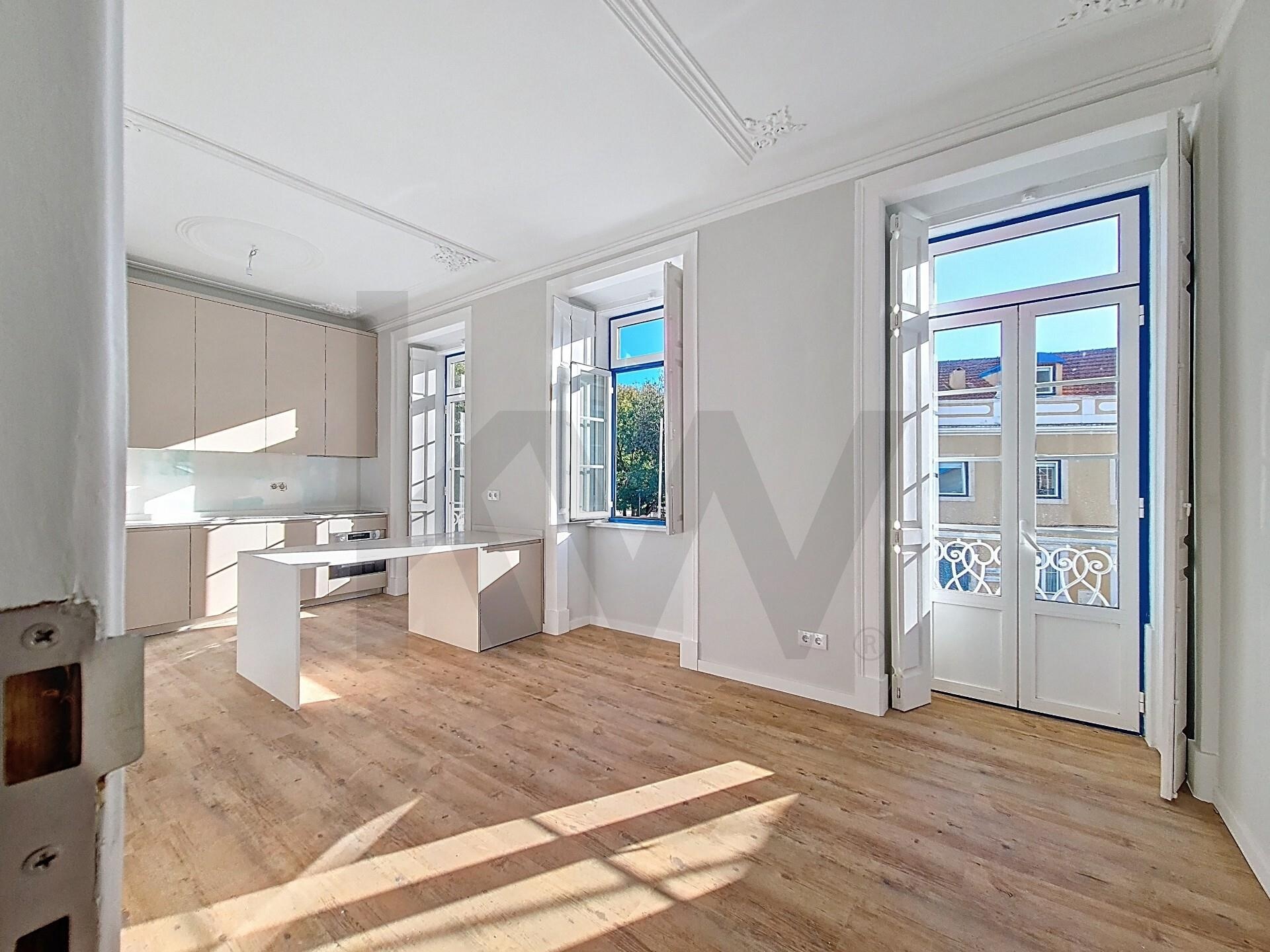 Apartamento T3 à Venda em Oeiras - Lisboa - Portugal - 3