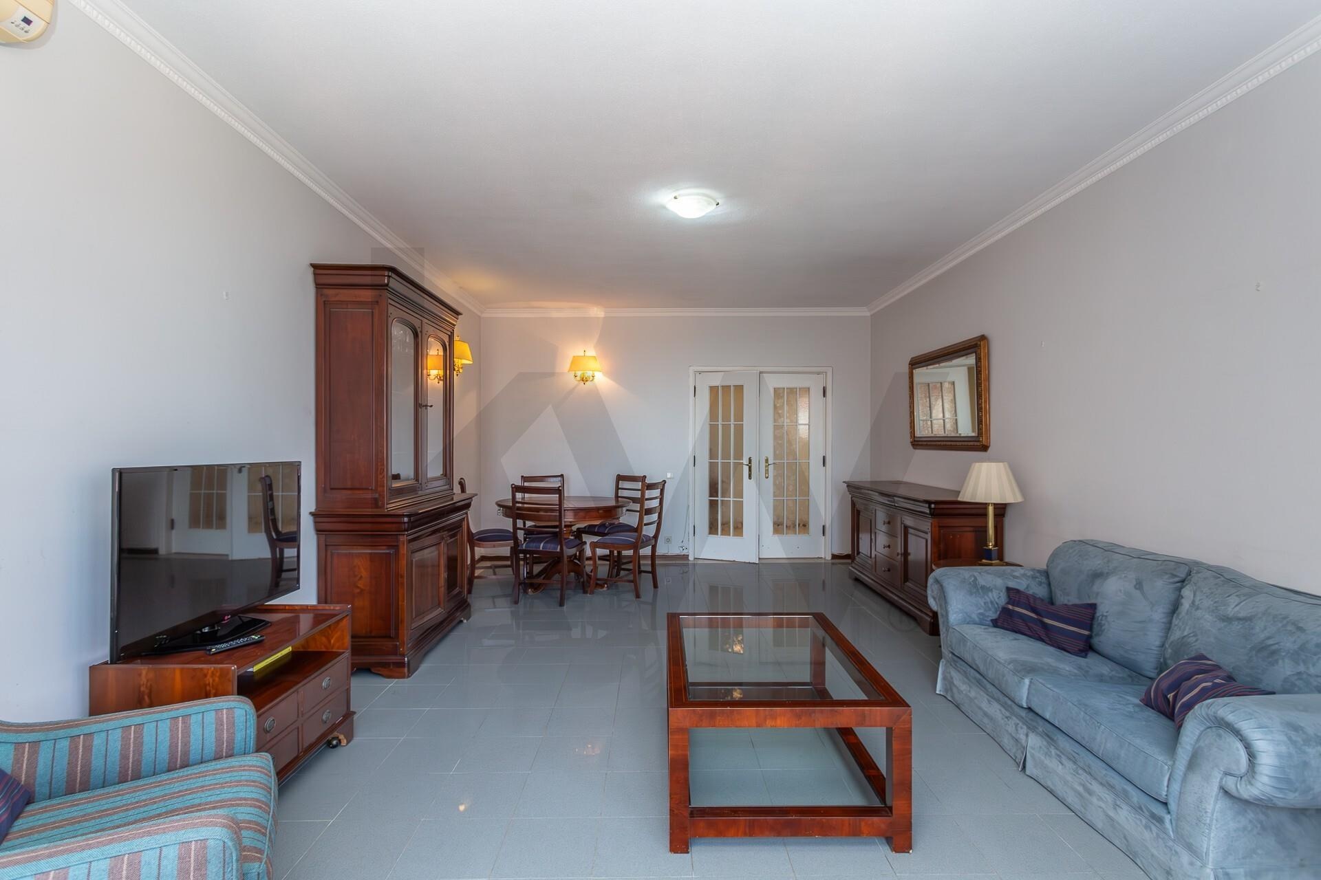 Apartamento T3 à Venda em Oeiras - Lisboa - Portugal - 8