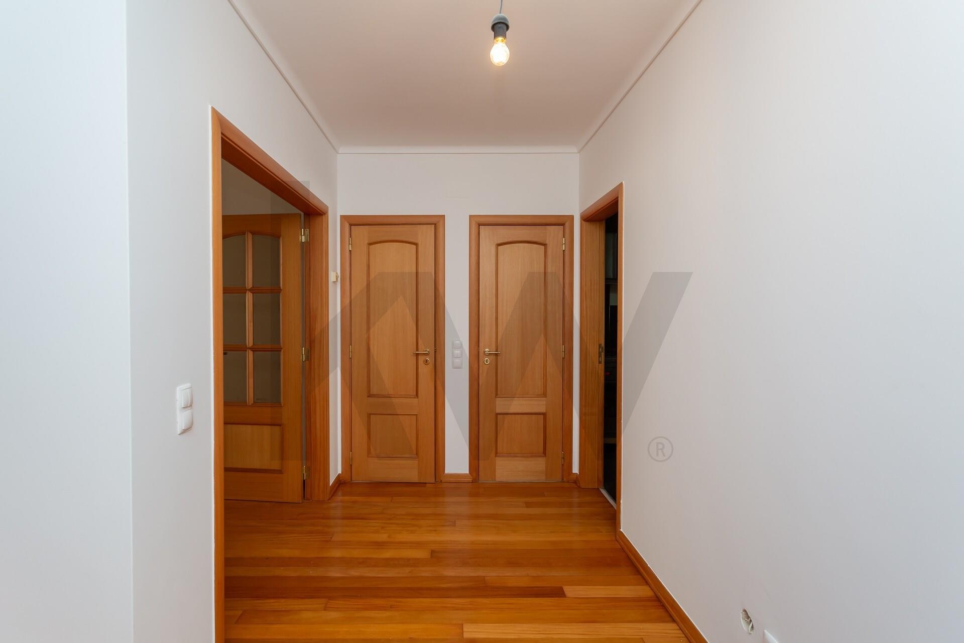 Appartement 3 Chambres à Vendre à Parede - Lisbonne - Portugal - 2