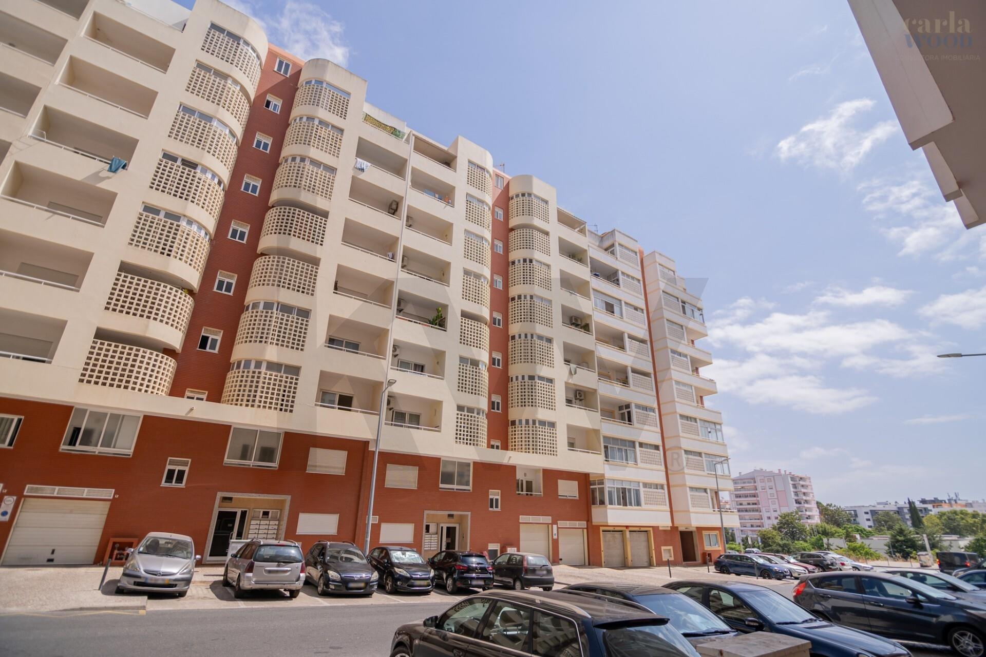 Apartamento T3 à Venda em Portimão - Algarve - Portugal - 2