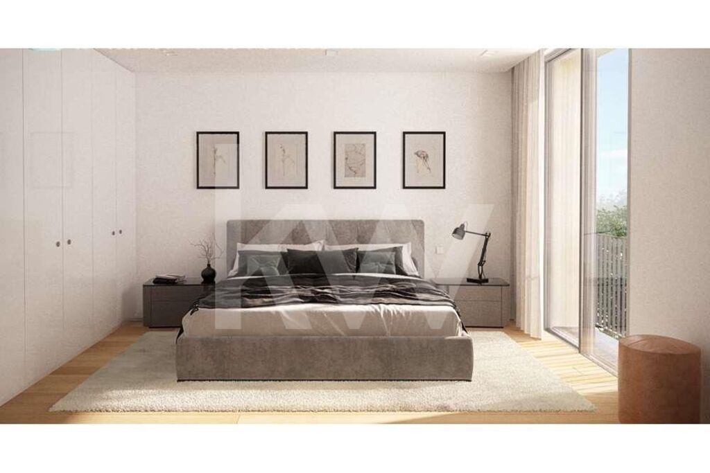 Apartamento T3 na Planta à Venda em Porto - Portugal - 3