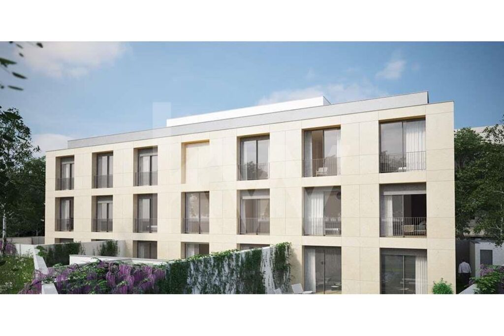 Apartamento T3 na Planta à Venda em Porto - Portugal - 4