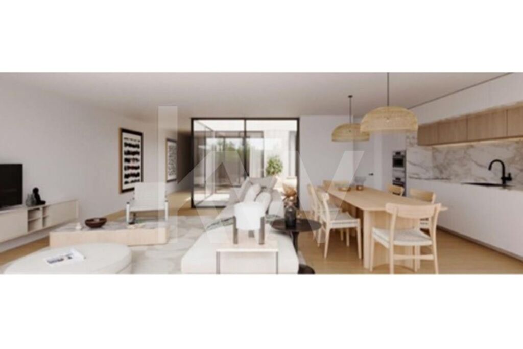 Apartamento T3 na Planta à Venda em Porto - Portugal - 1