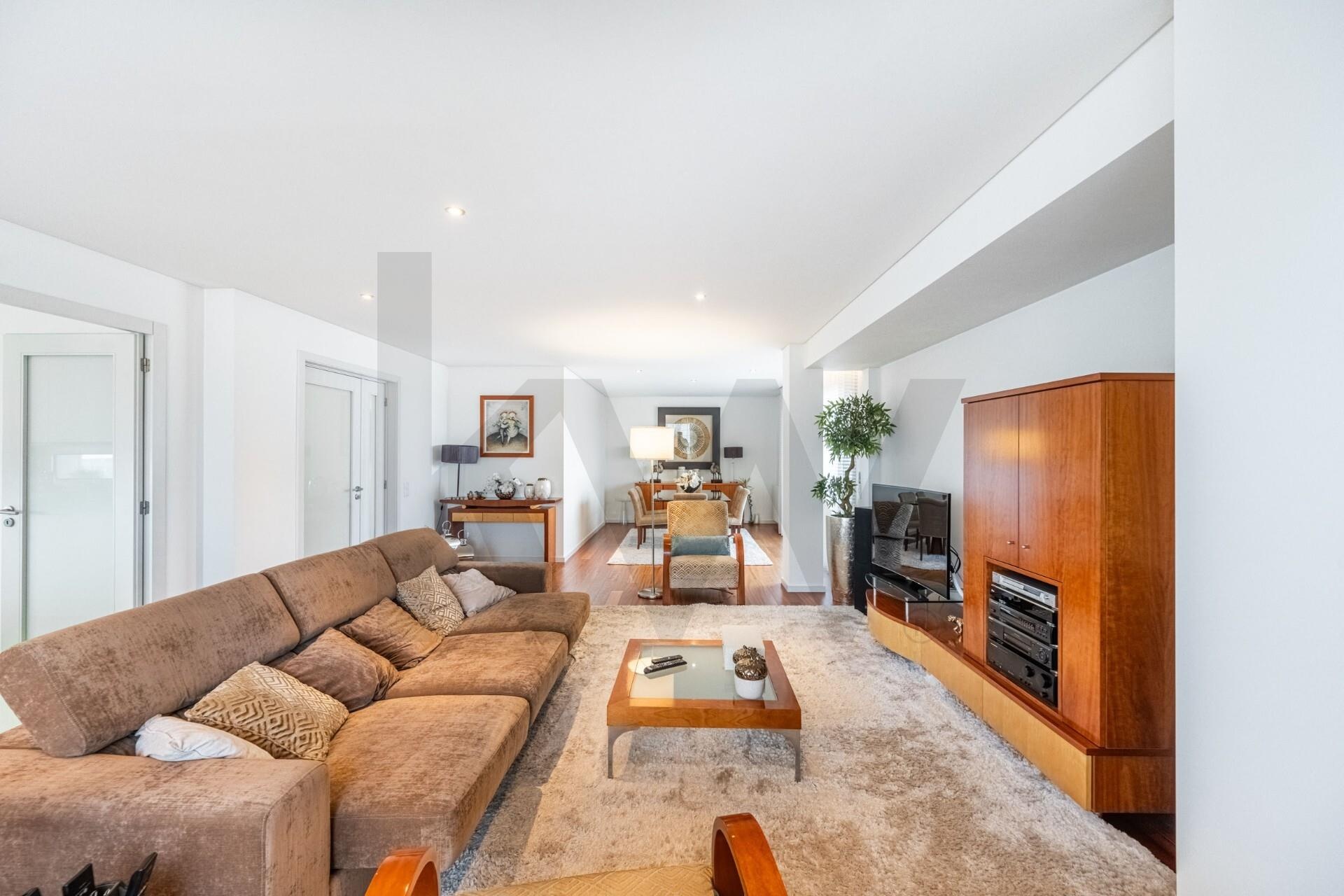 Apartamento T3 à Venda em Porto - Portugal - 8