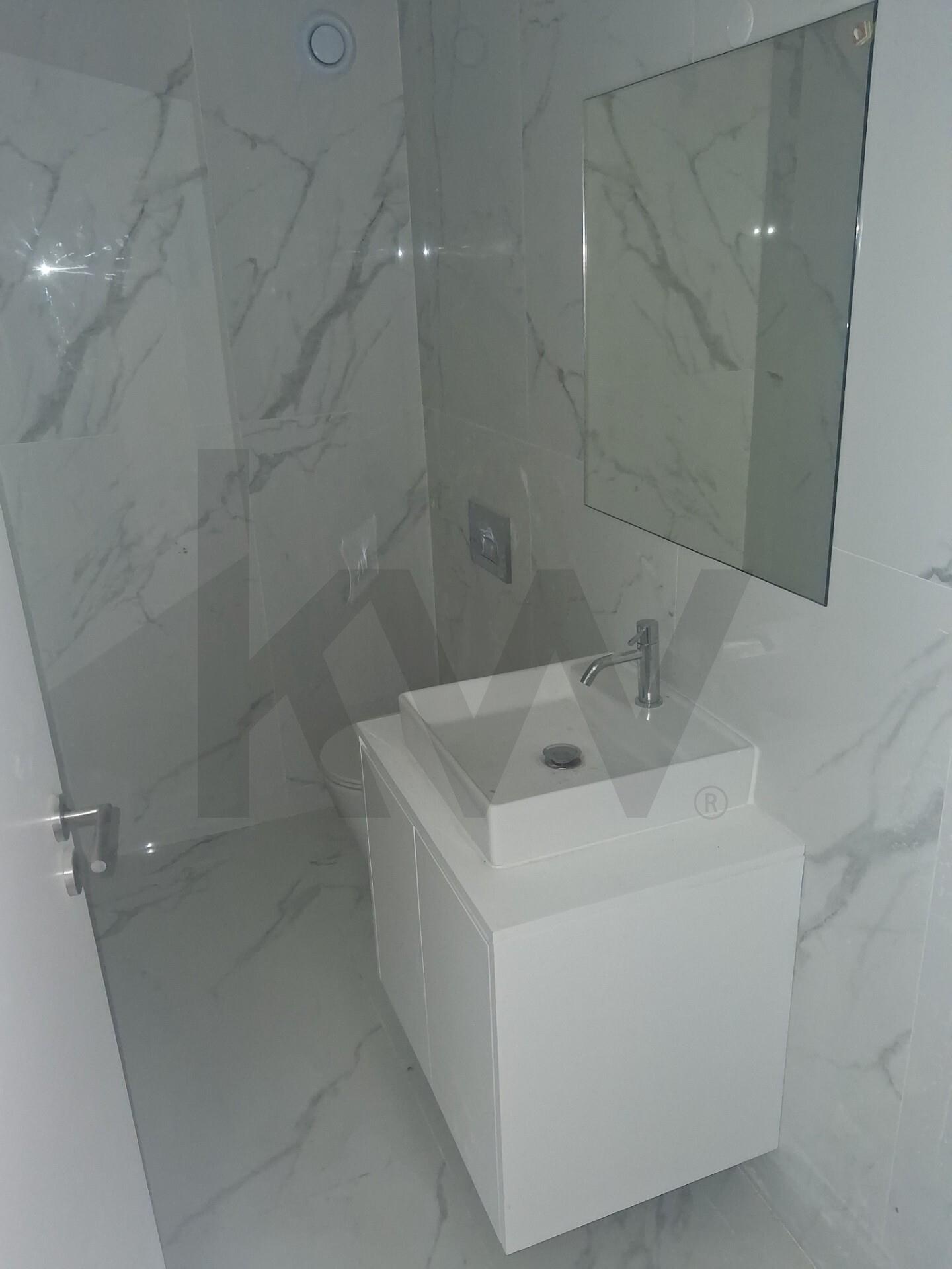 Apartamento T3 à Venda em Porto - Portugal - 6