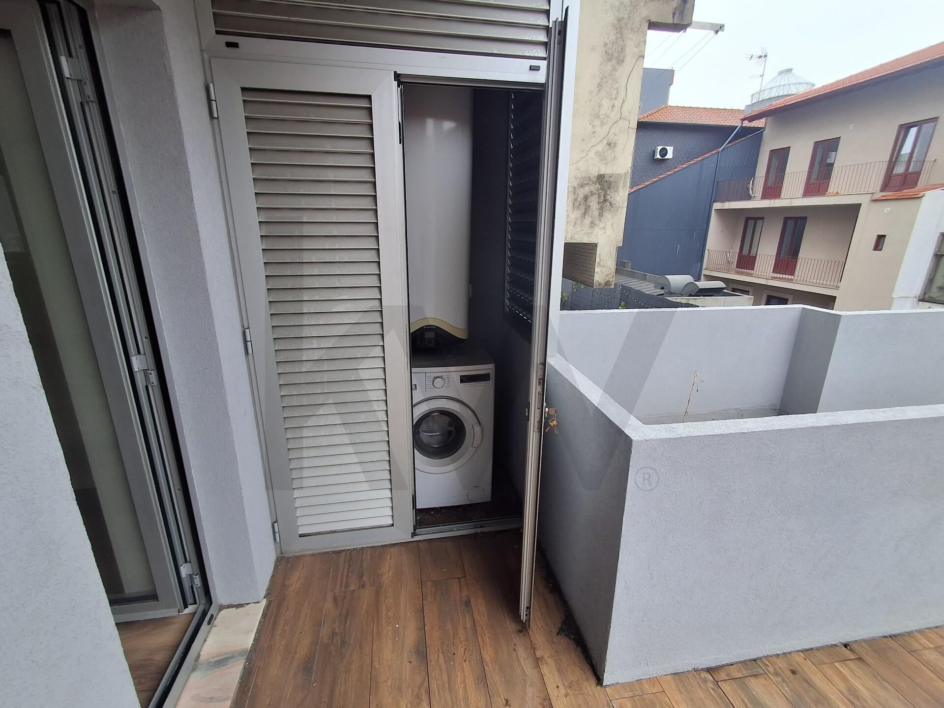 Apartamento T3 à Venda em Porto - Portugal - 4