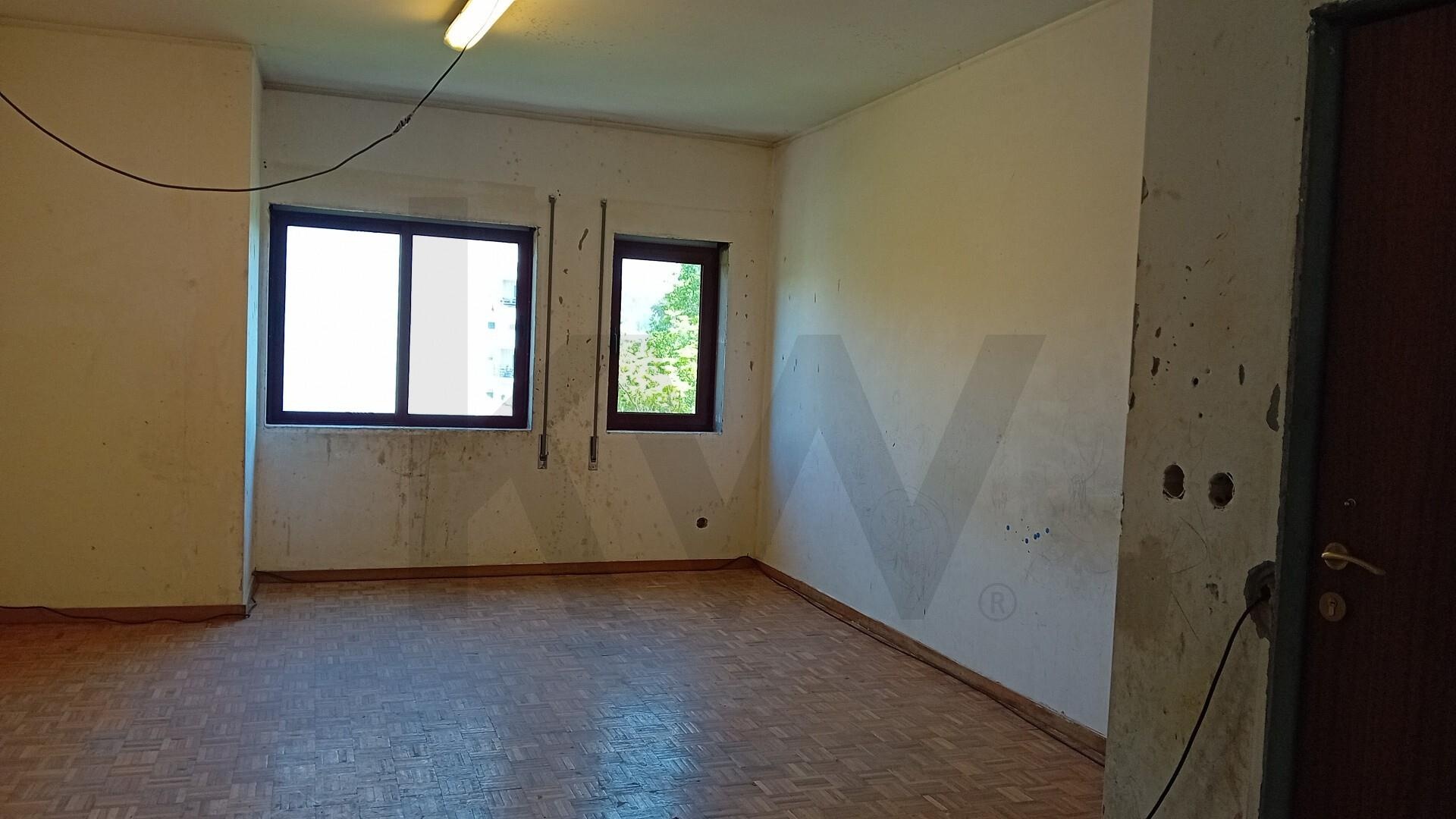 Apartamento T3 à Venda em Porto - Portugal - 1
