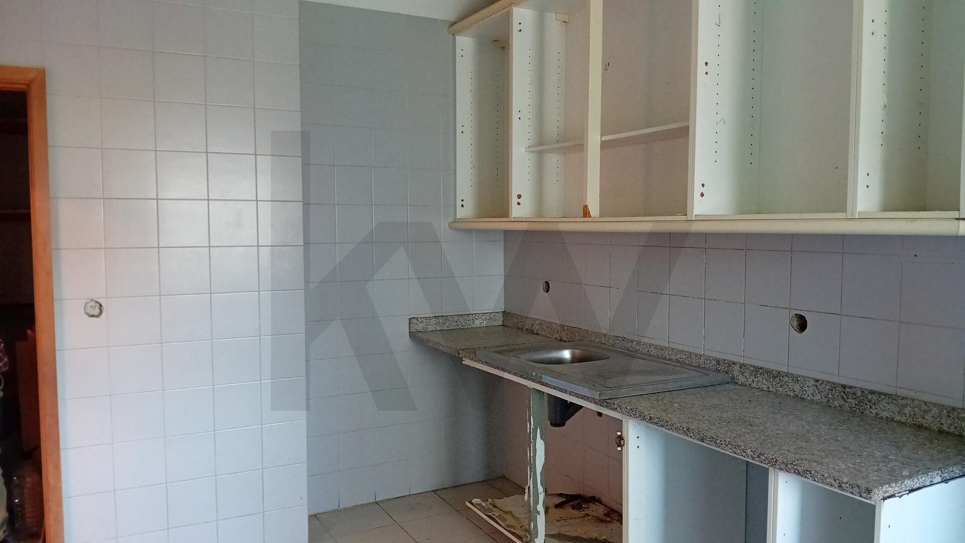 Apartamento T3 à Venda em Porto - Portugal - 5