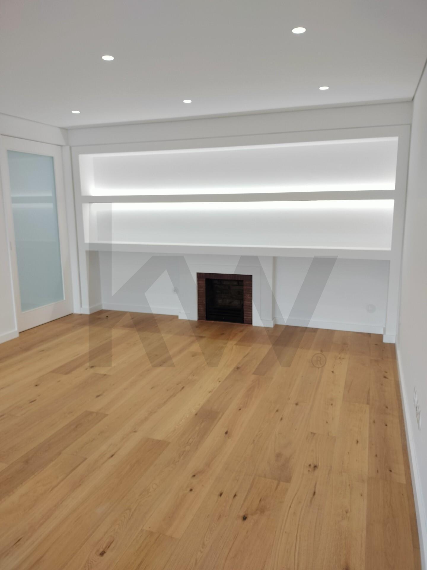 Apartamento T3 à Venda em Porto - Portugal - 4