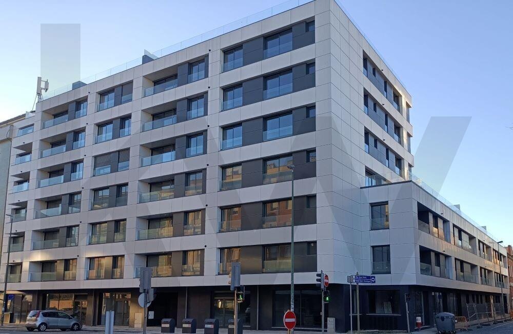 Apartamento T3 à Venda em Porto - Portugal - 1