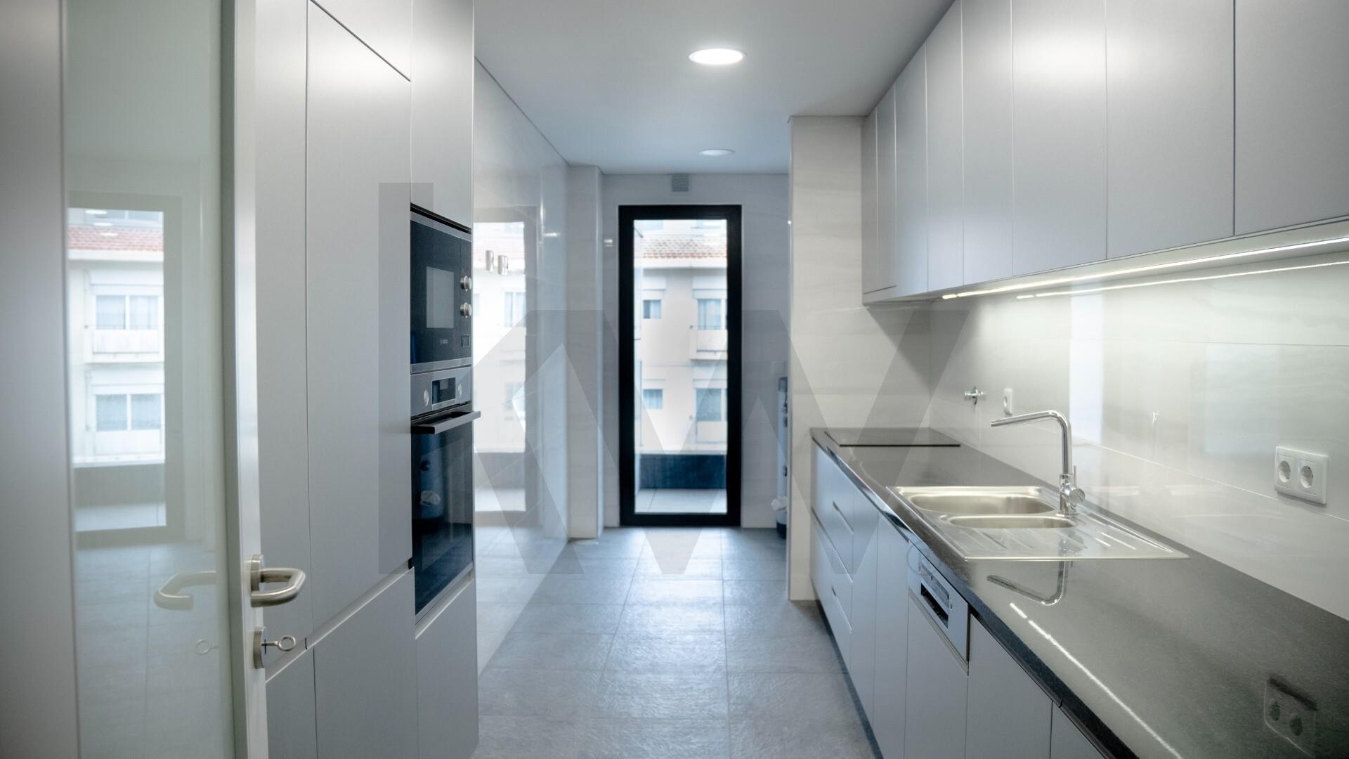 Apartamento T3 à Venda em Porto - Portugal - 7