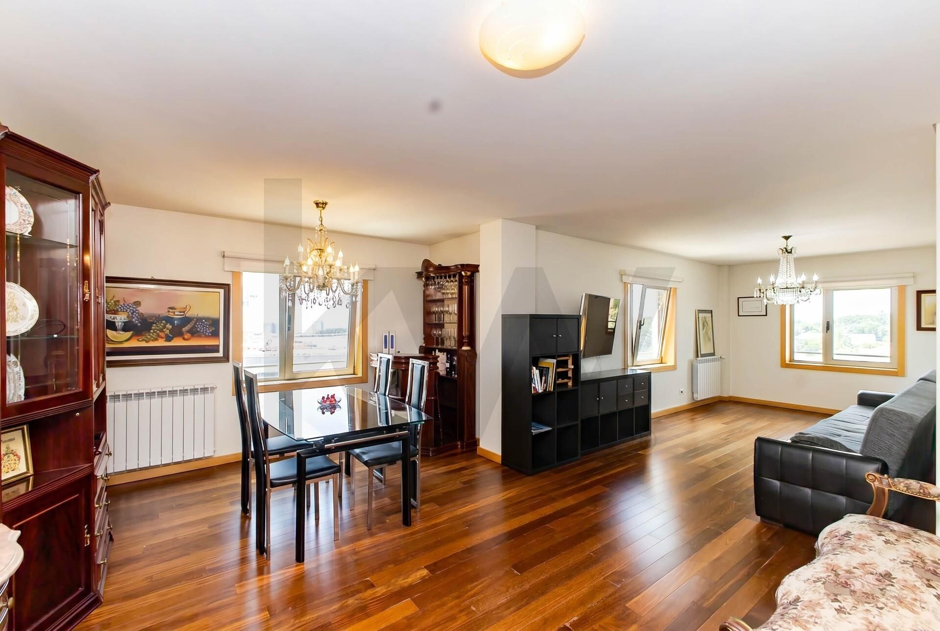 Apartamento T3 à Venda em Porto - Portugal - 4
