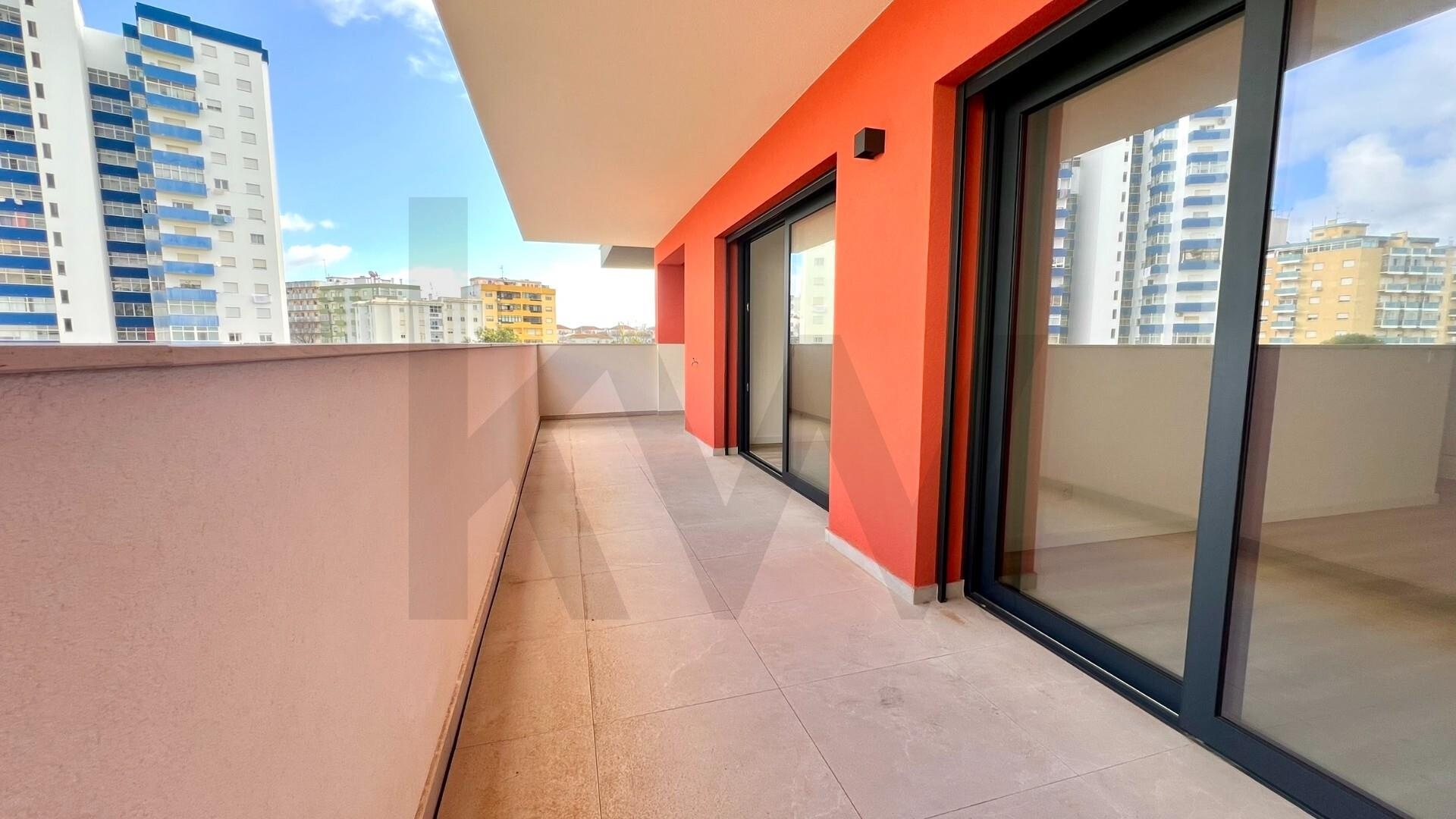 Apartamento T3 à Venda em Praia da Rocha - Portugal - 8